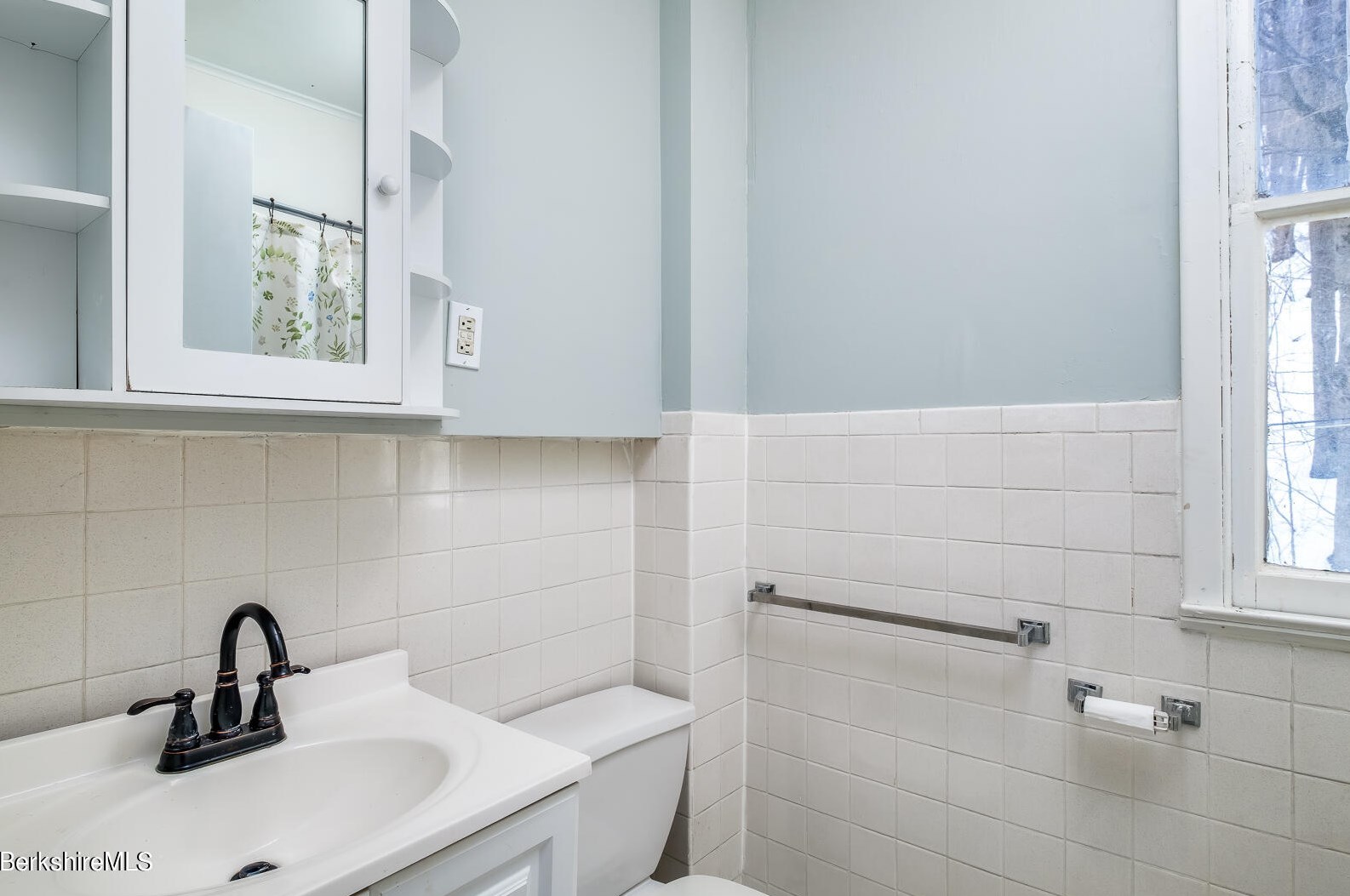 168 Main St, Clarksburg MA 01247-0033 exterior