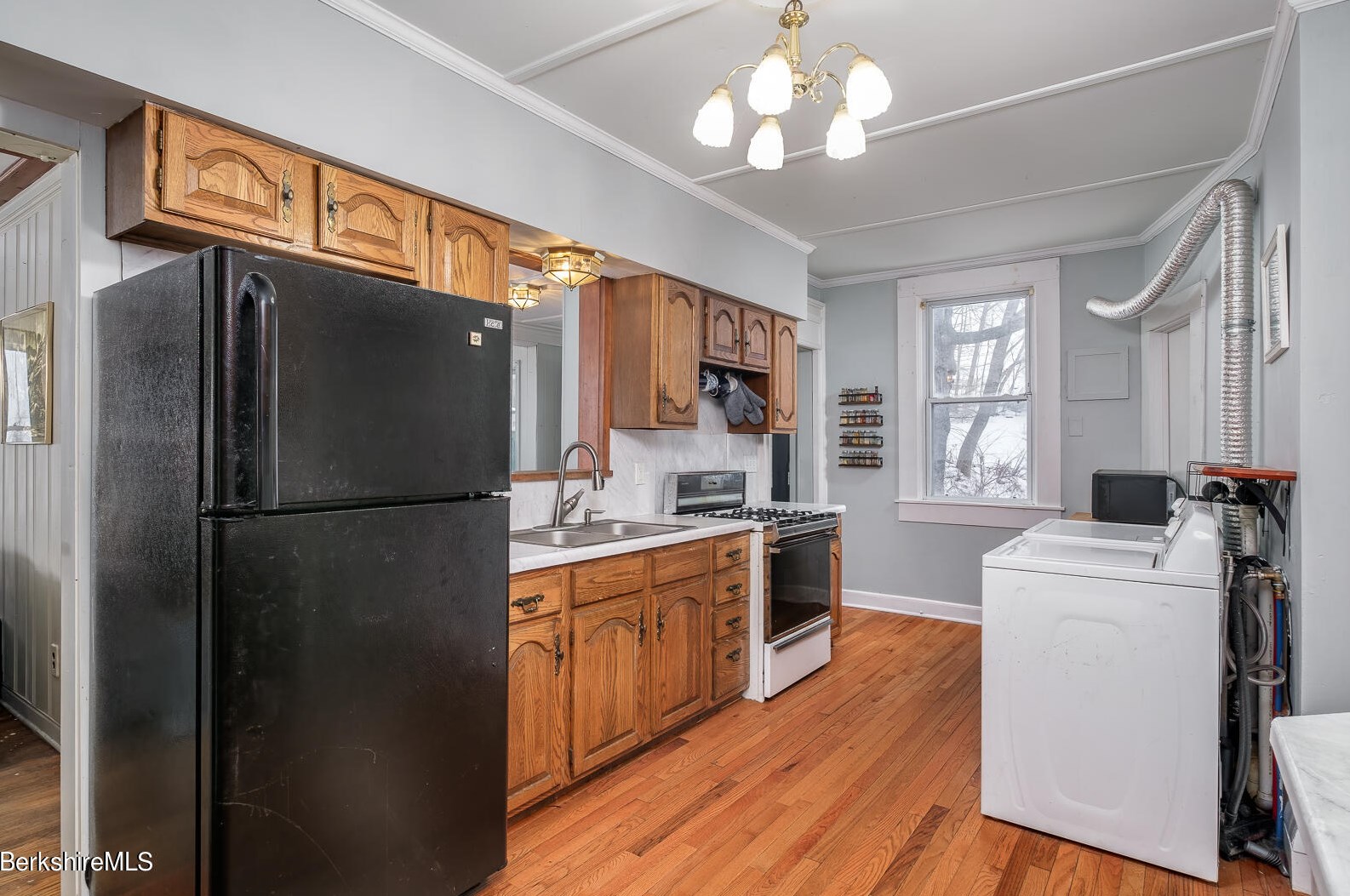 168 Main St, Clarksburg MA 01247-0033 exterior