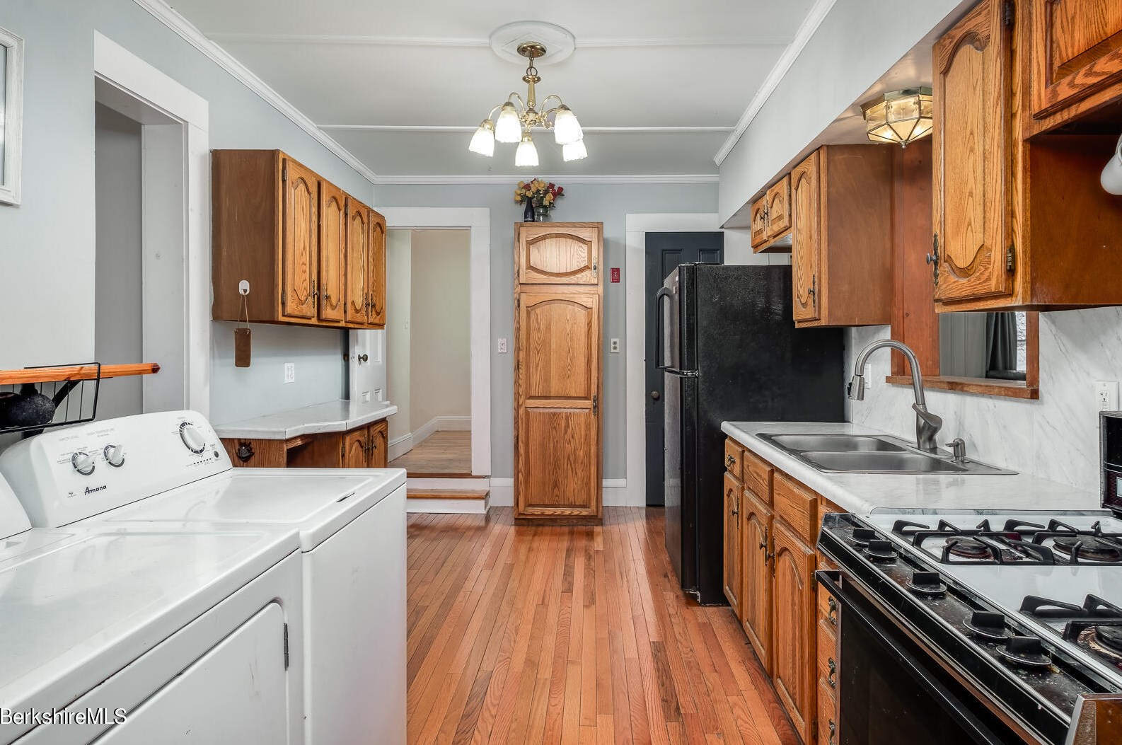 168 Main St, Clarksburg MA 01247-0033 exterior