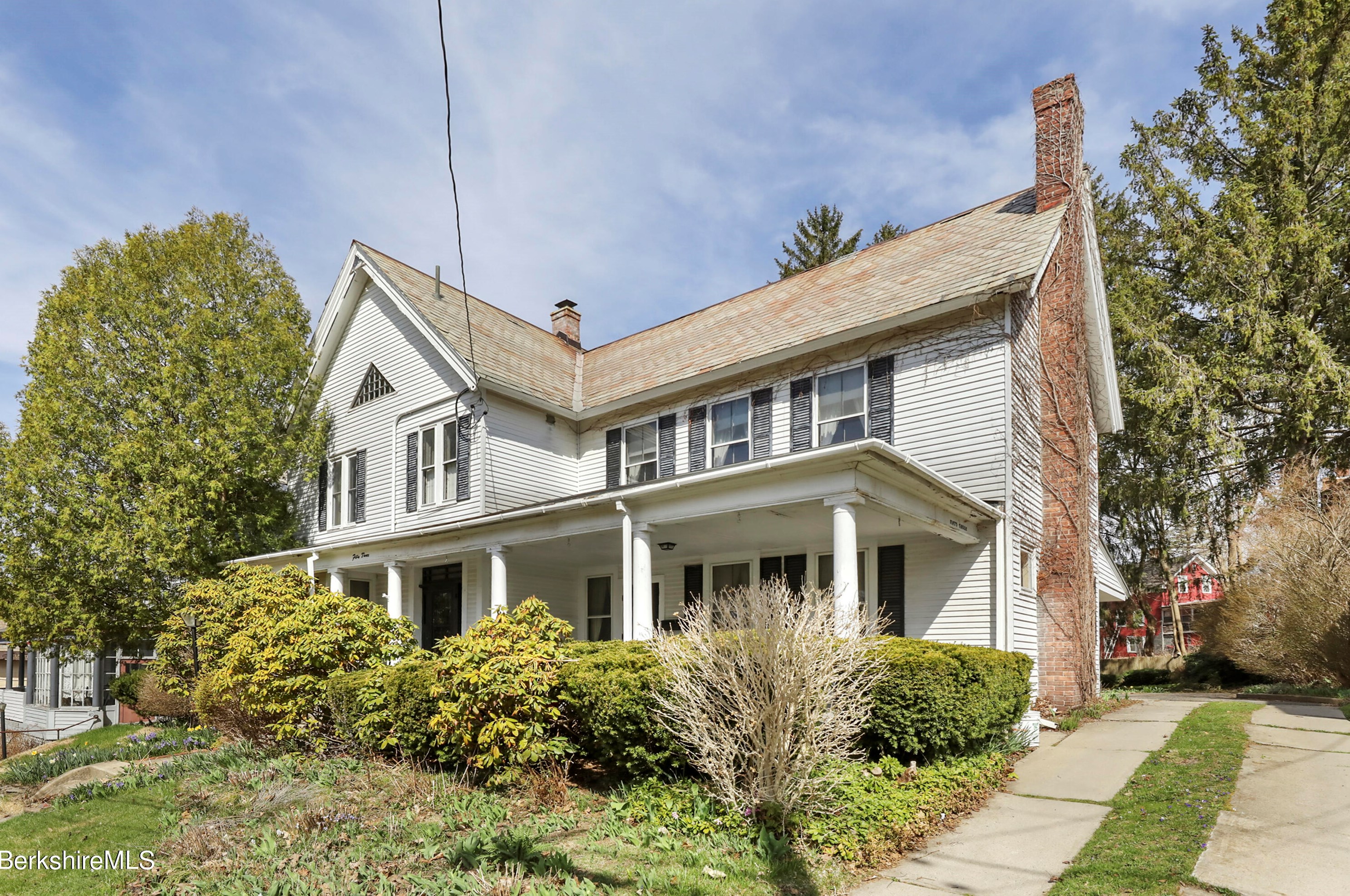53 E Quincy St, Clarksburg, MA 01247
