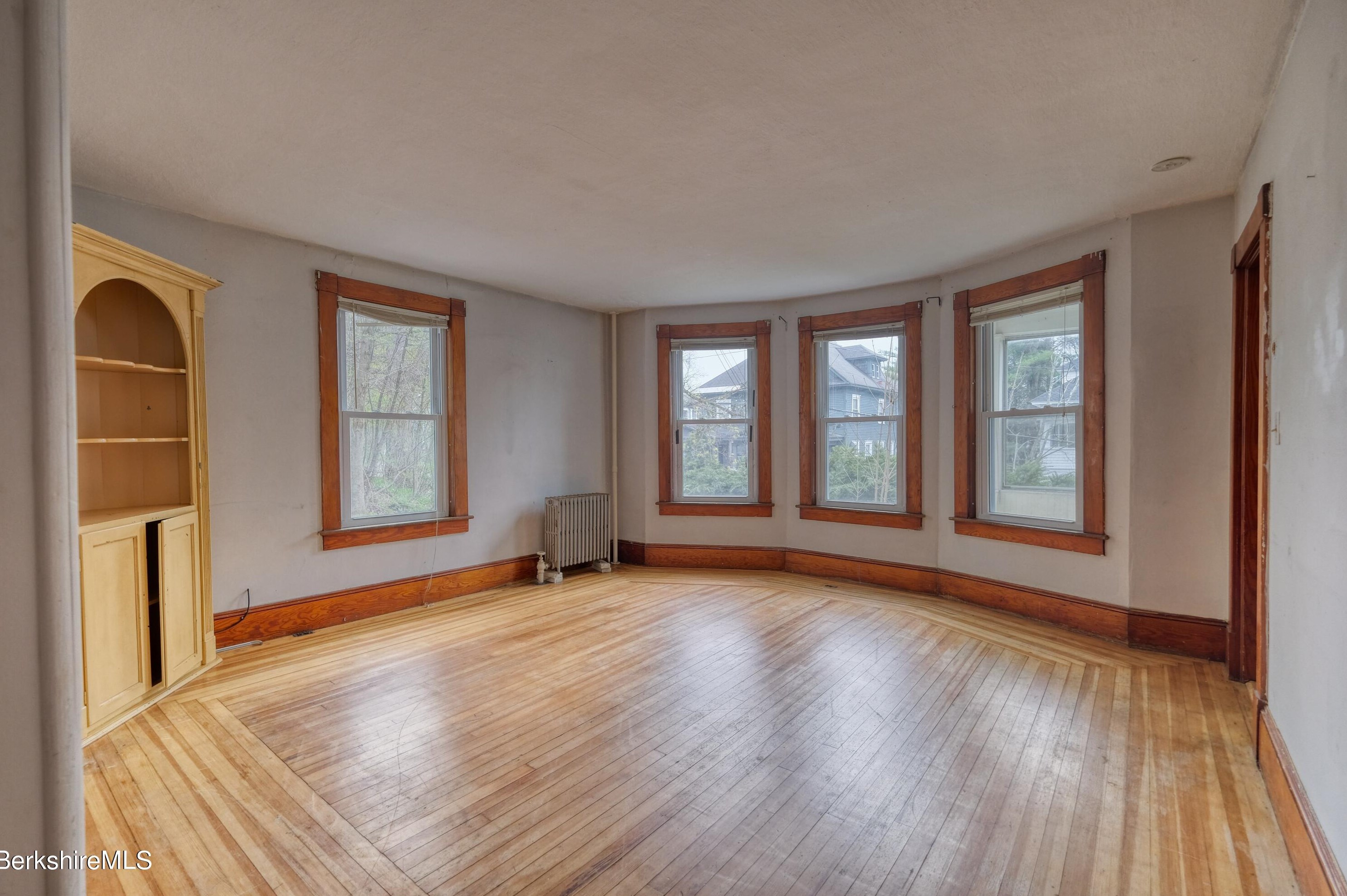 16 Boylston St, Pittsfield MA  01201-6747 exterior