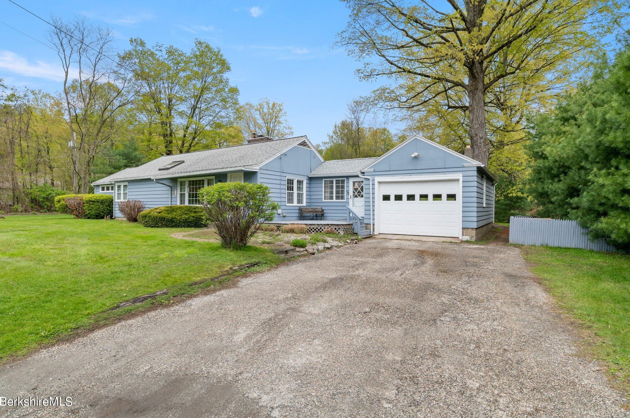 30 Silver St, Great-Barrington, MA 01230 exterior
