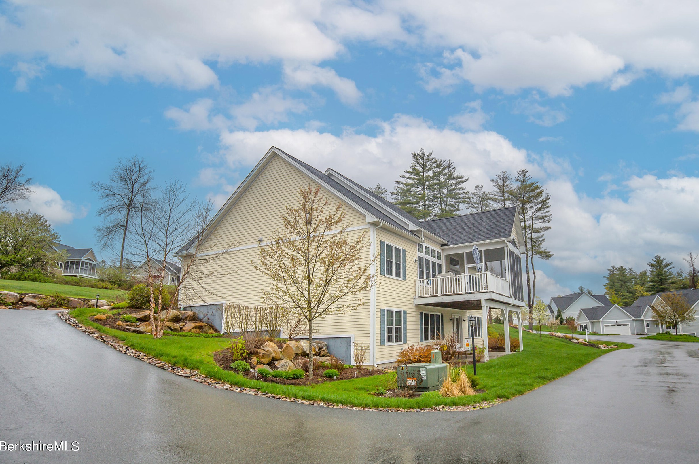 3 Burning Tree Rd, Great-Barrington, MA 01230 exterior
