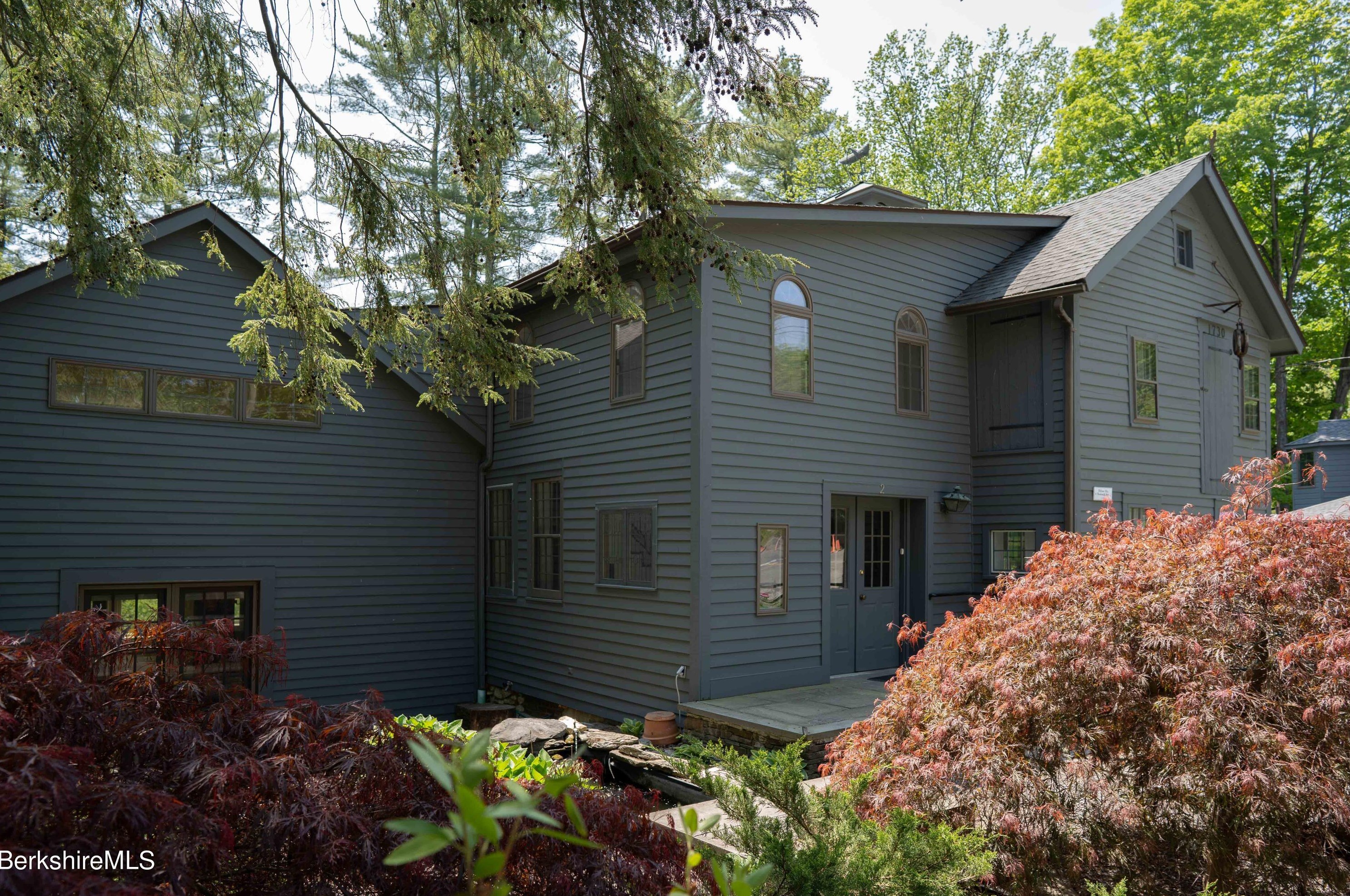 2 Sheffield Rd, Mount Washington, MA 01258