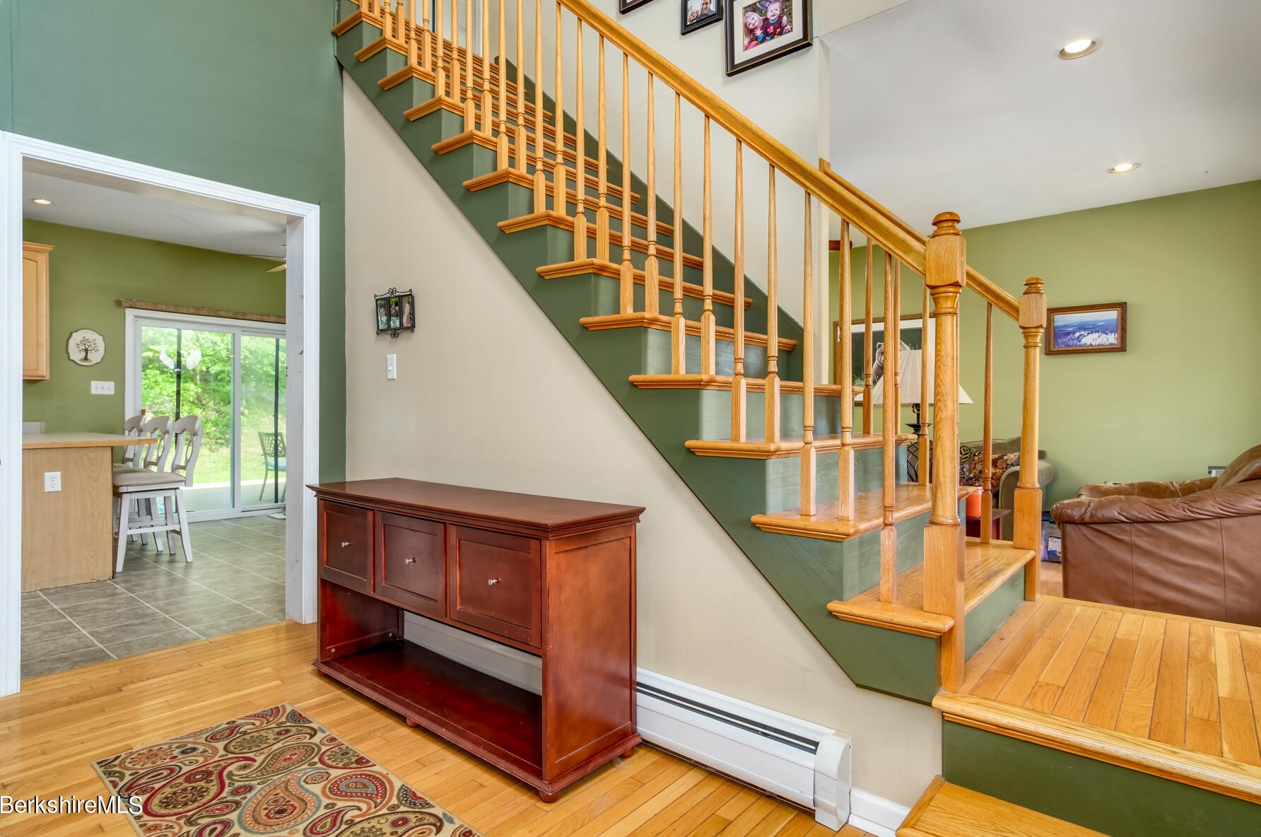 240 Daniels Rd, Clarksburg, MA 01247