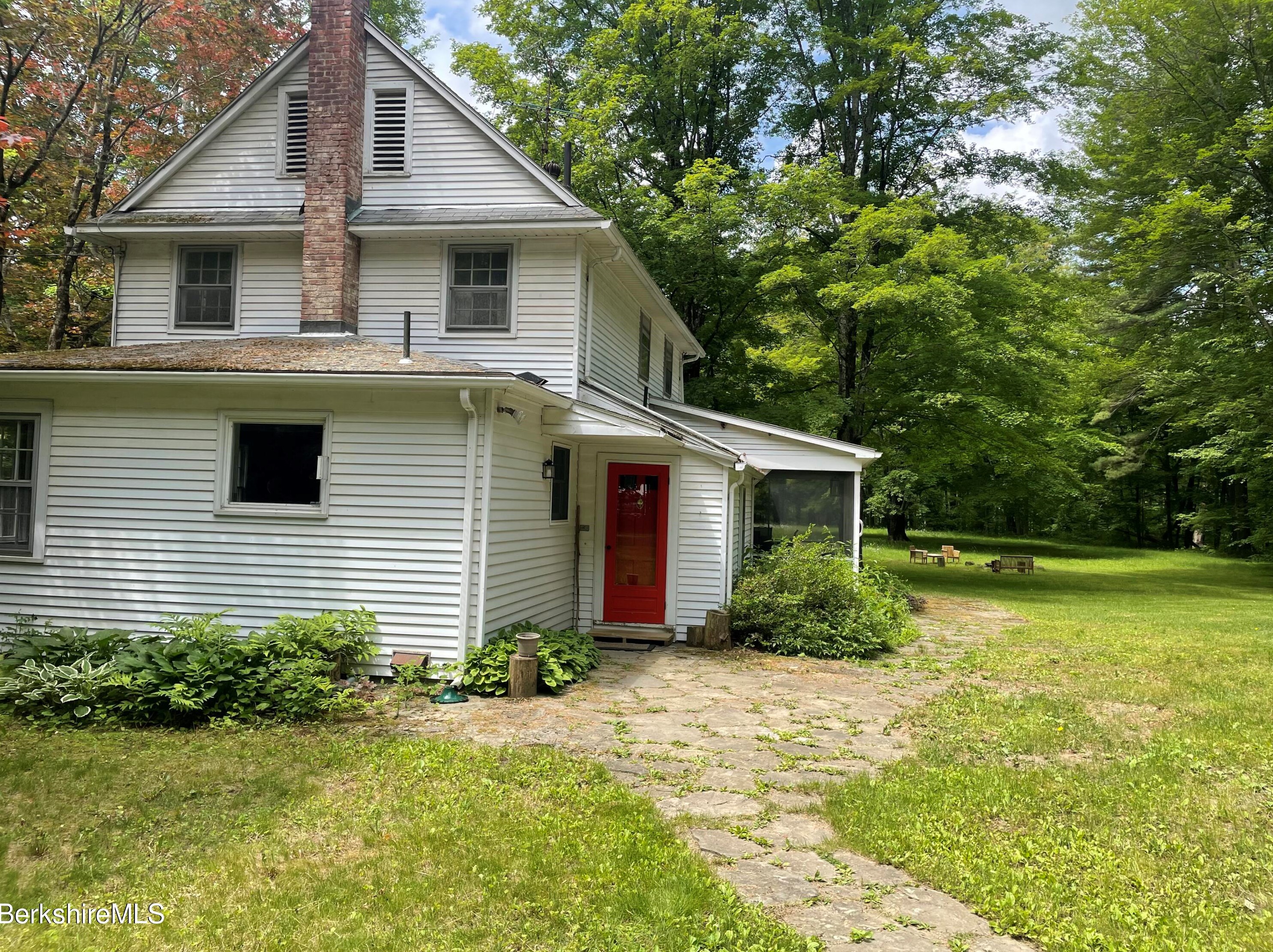 974 Berkshire School Rd, Sheffield, MA 01257