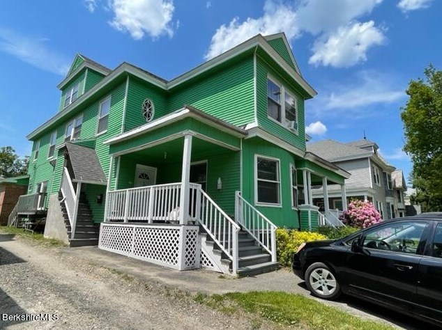 50 Bartlett Ave, Pittsfield MA  01201-6301 exterior