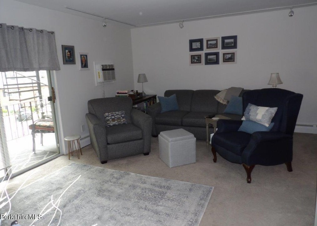 260 Pittsfield Rd #c 09, Lenox, MA 01240