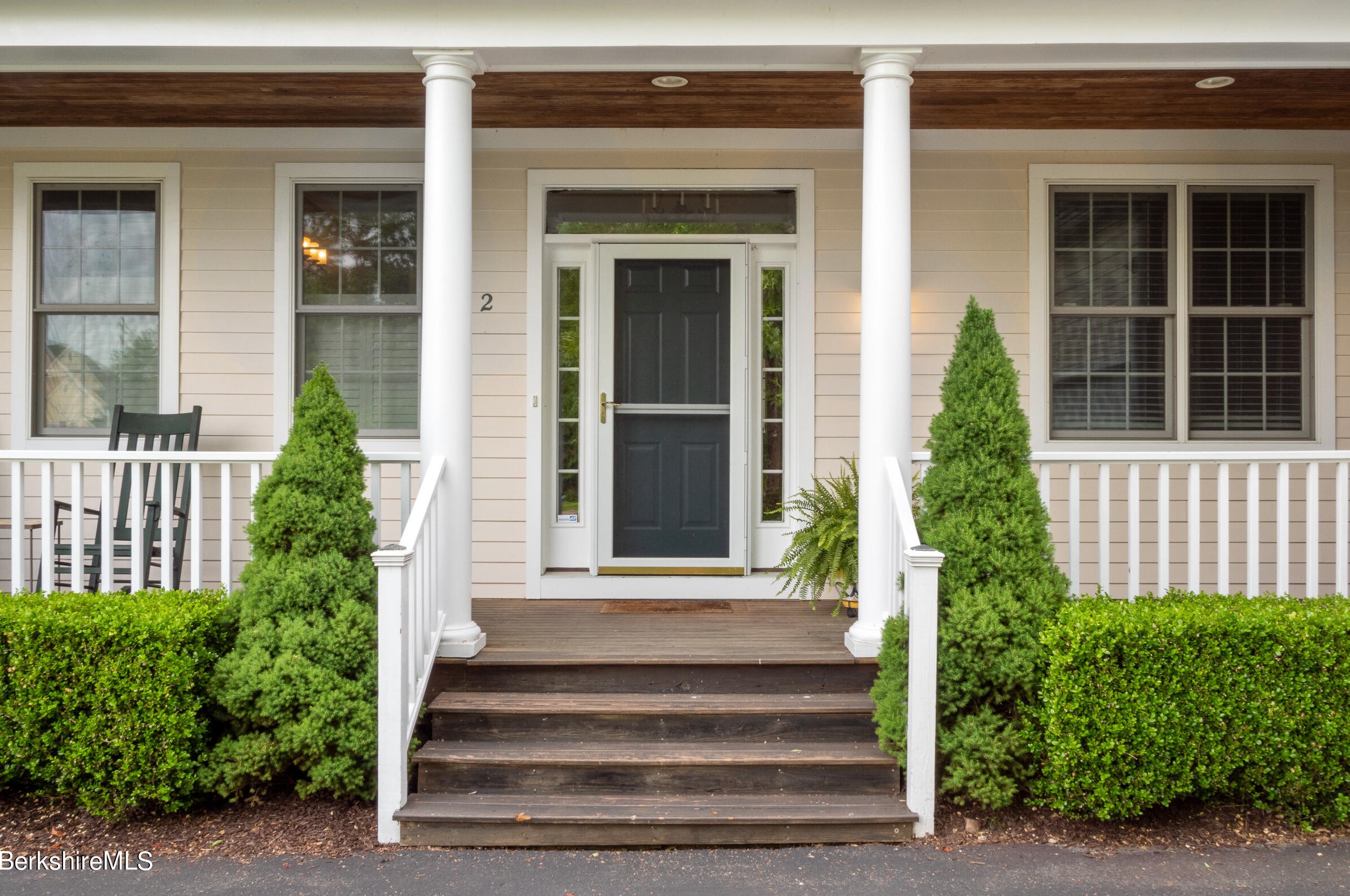 2 Sedgwick Ln, Lenox, MA 01240