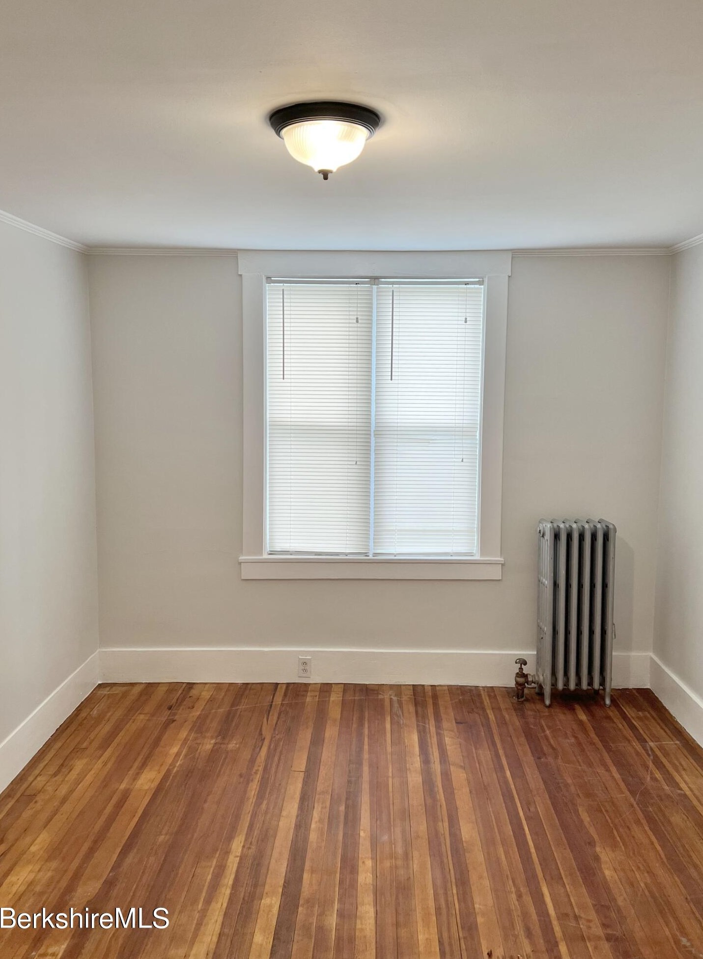 83 Un St, Pittsfield MA  01201-4527 exterior