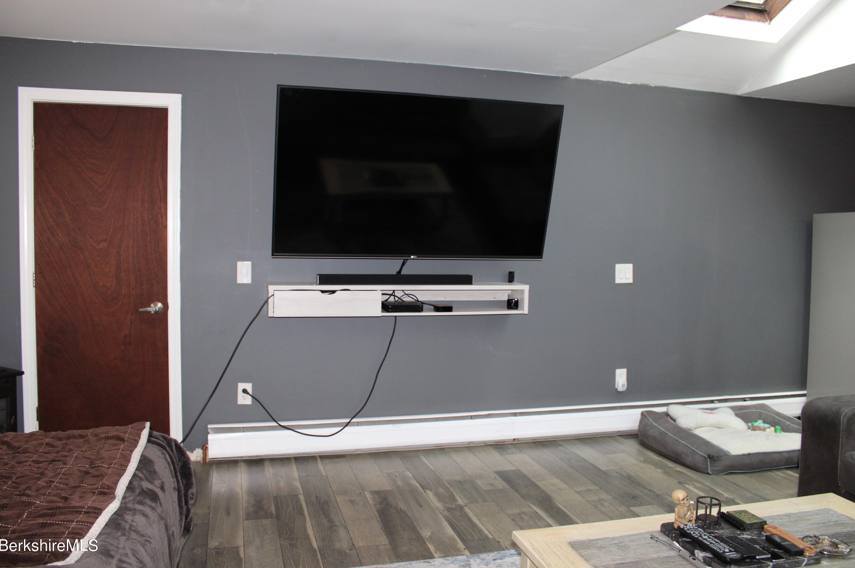 21 Elberon Ave, Pittsfield MA 01201-2838 exterior