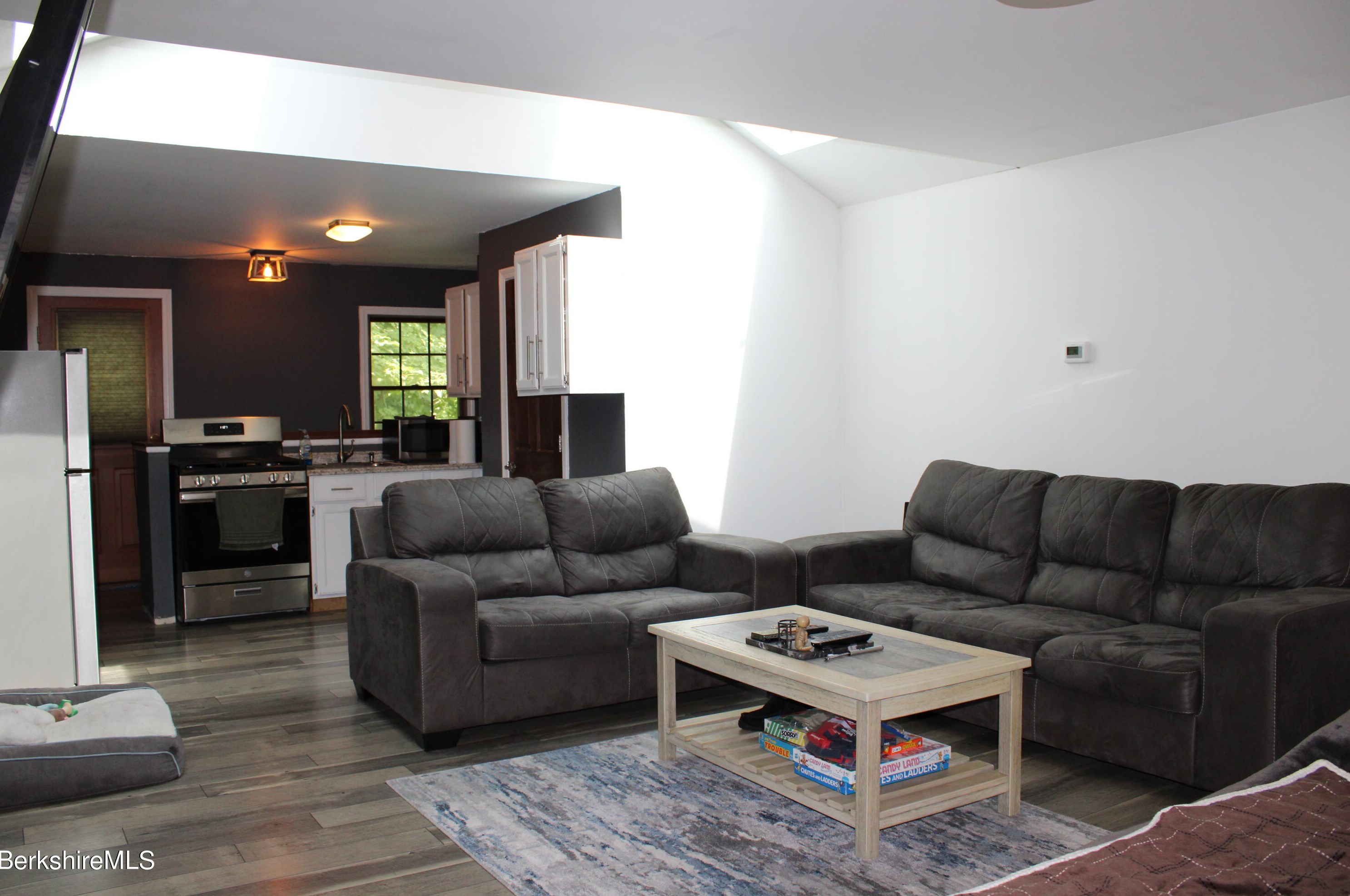 21 Elberon Ave, Pittsfield MA 01201-2838 exterior