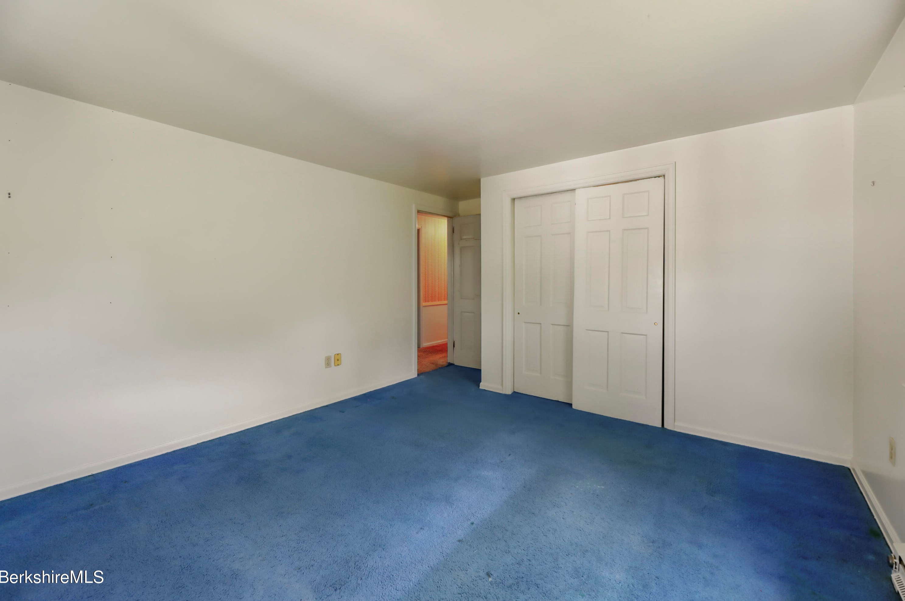 90 Dawes Ave, Pittsfield MA 01201-7322 exterior