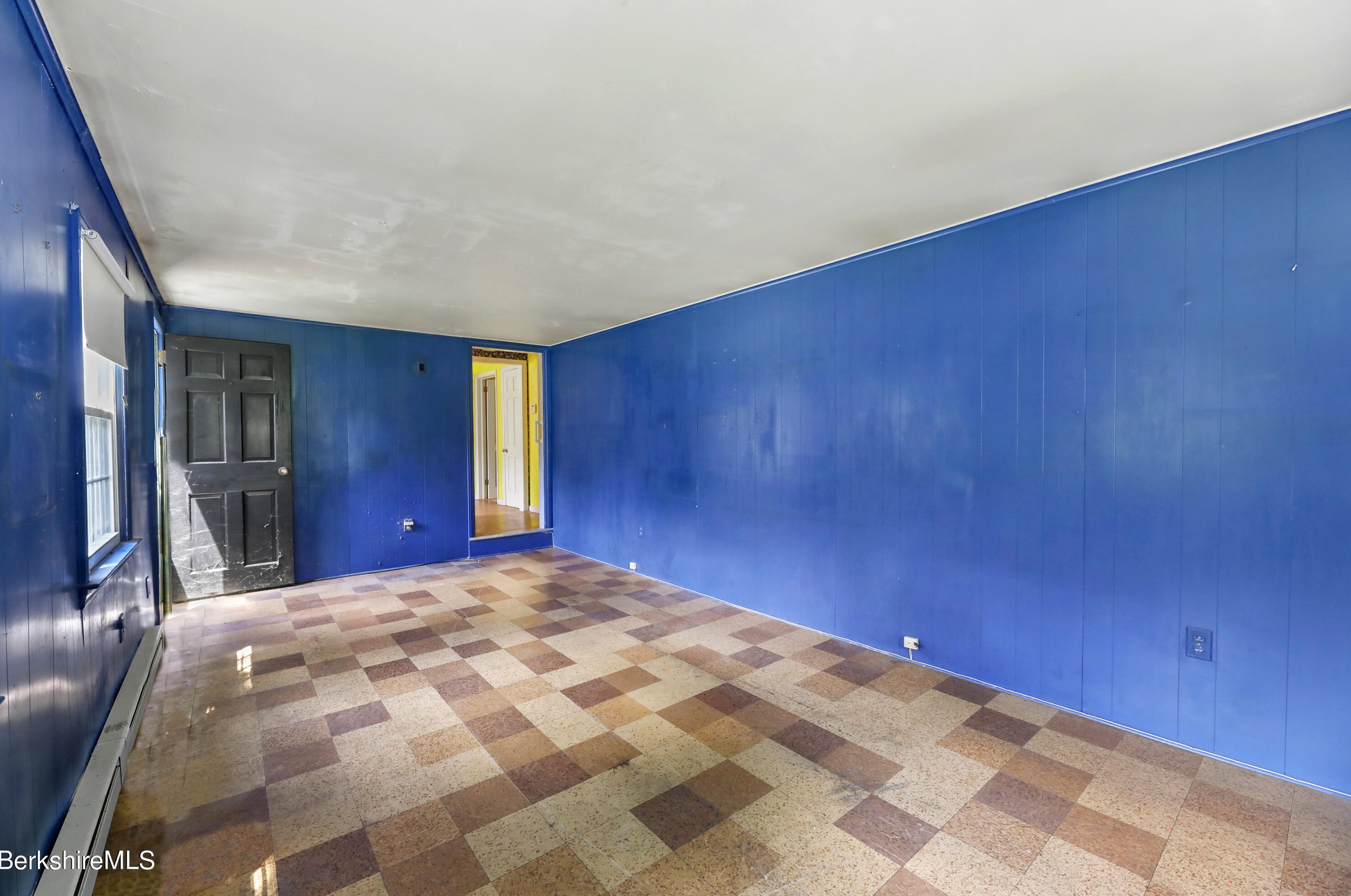 90 Dawes Ave, Pittsfield MA 01201-7322 exterior