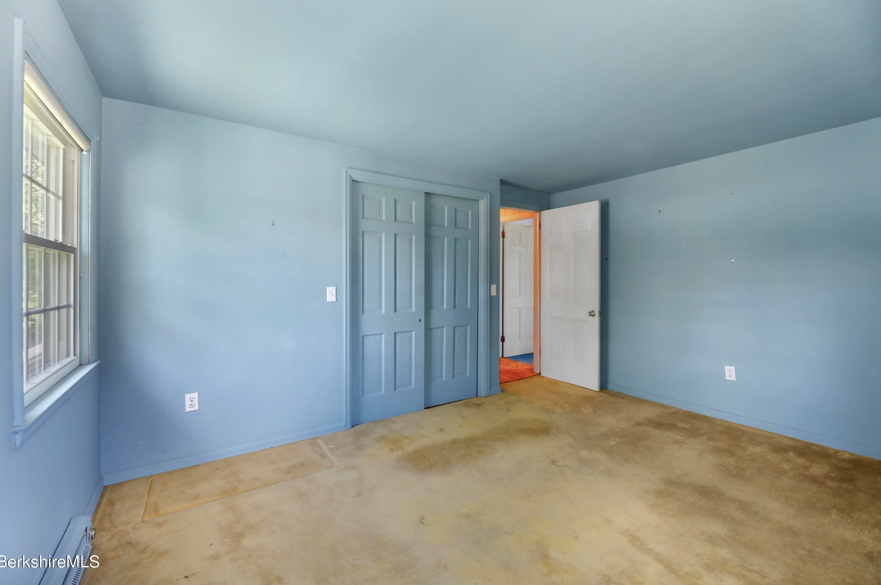 90 Dawes Ave, Pittsfield MA 01201-7322 exterior