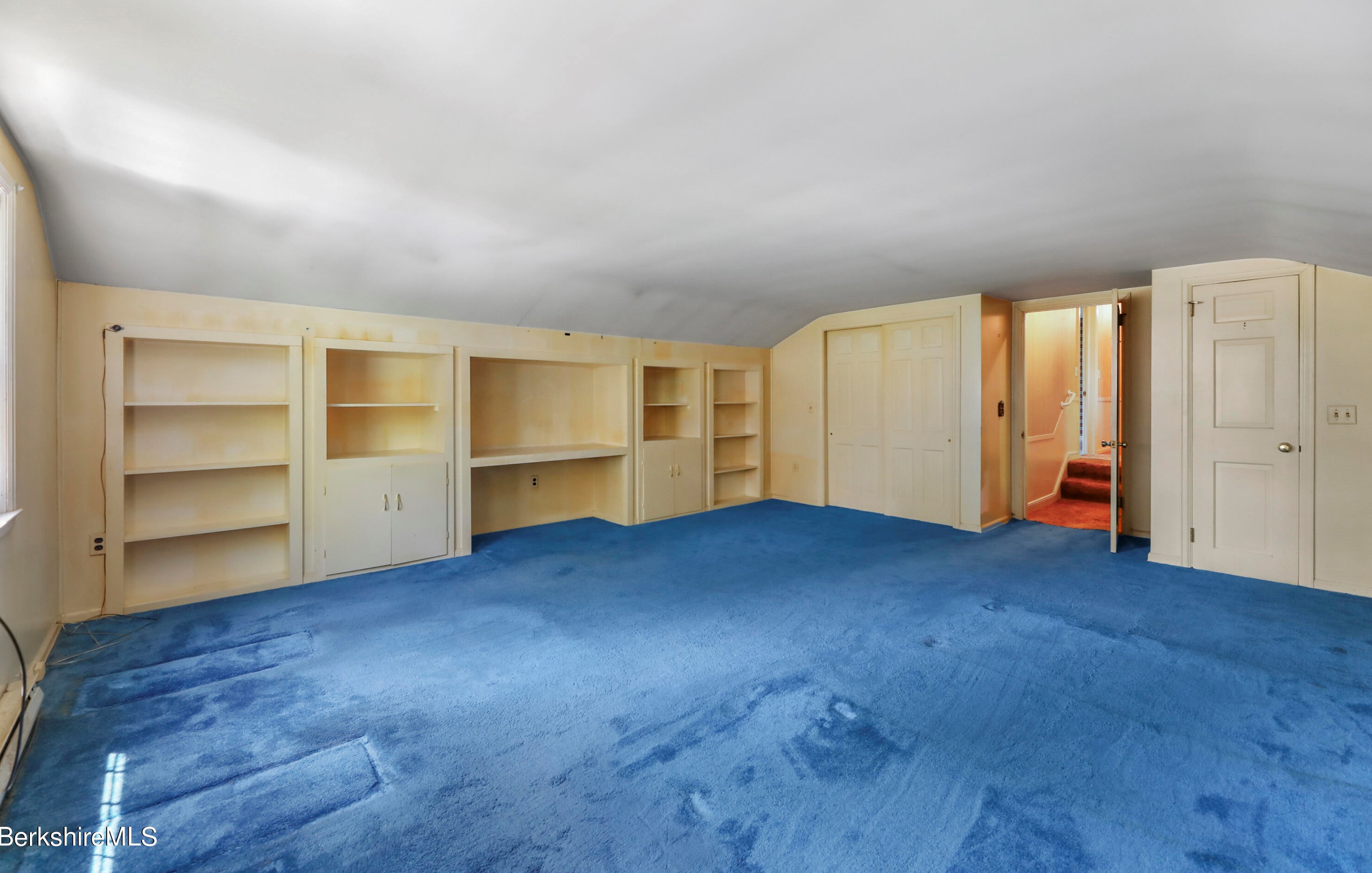 90 Dawes Ave, Pittsfield MA 01201-7322 exterior