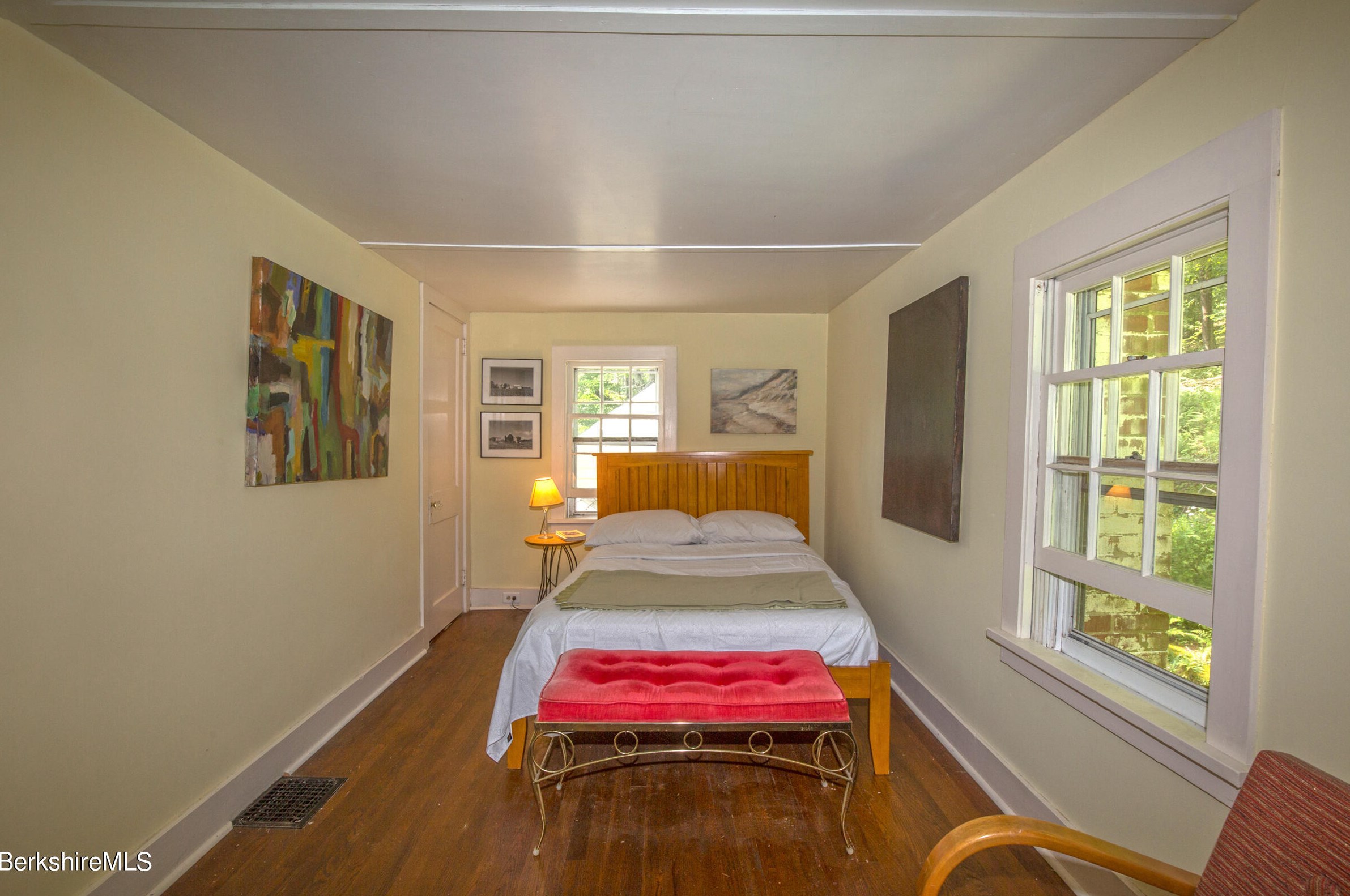 165 Monument Valley Rd, Alford MA 01230-1458 exterior