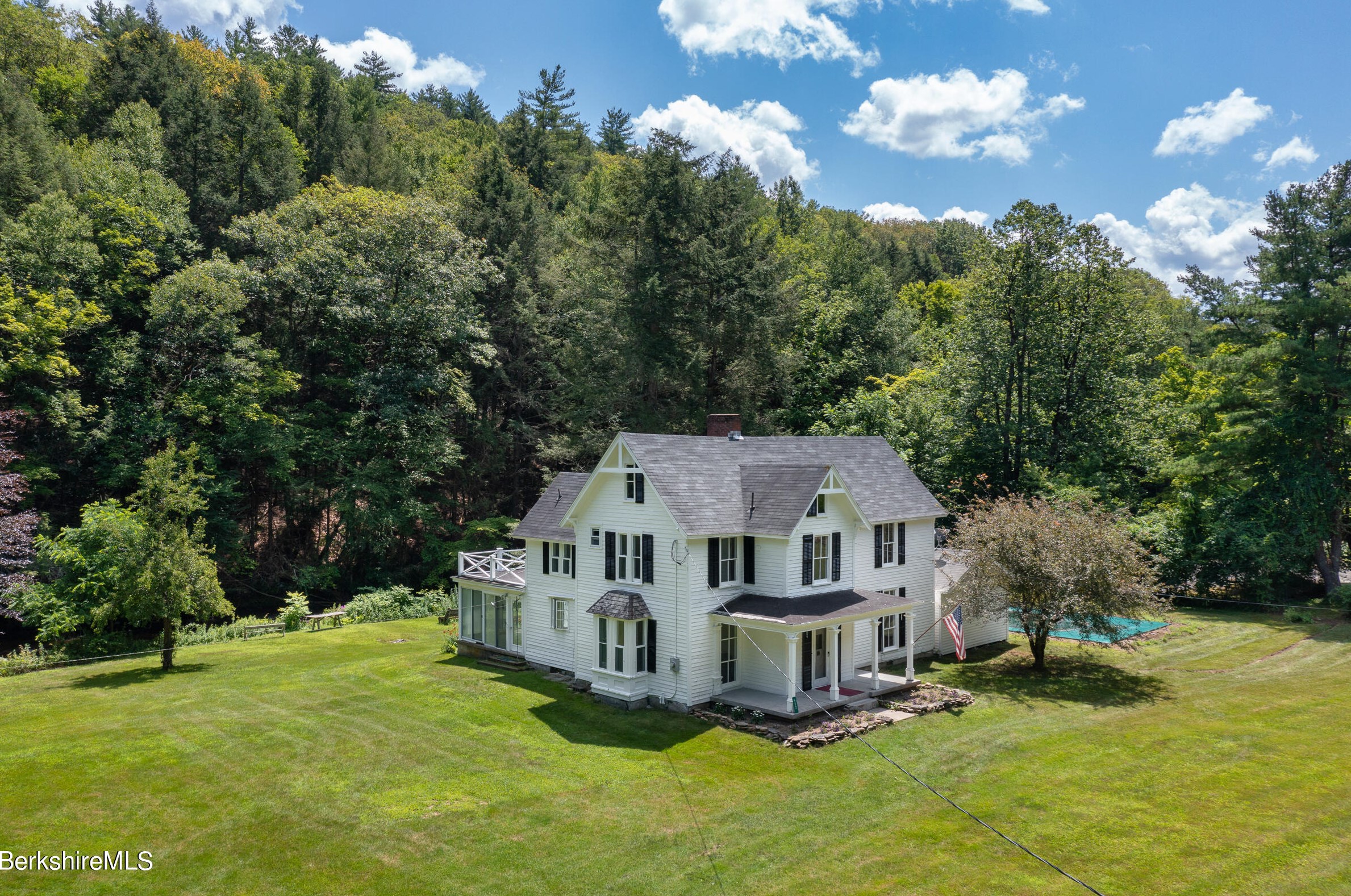 422 Clayton Mill River Rd, Great Barrington, MA 01230 exterior