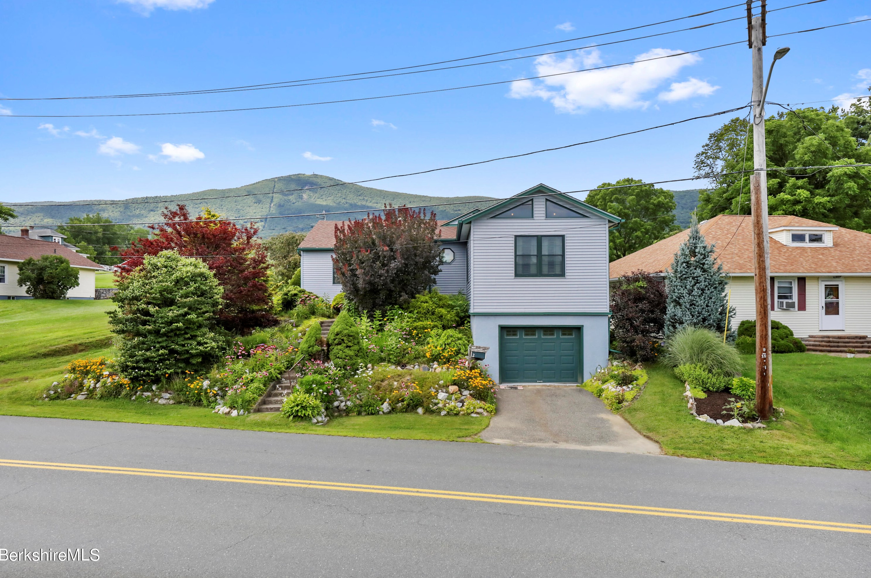 2 Notch Rd, Adams, MA 01220