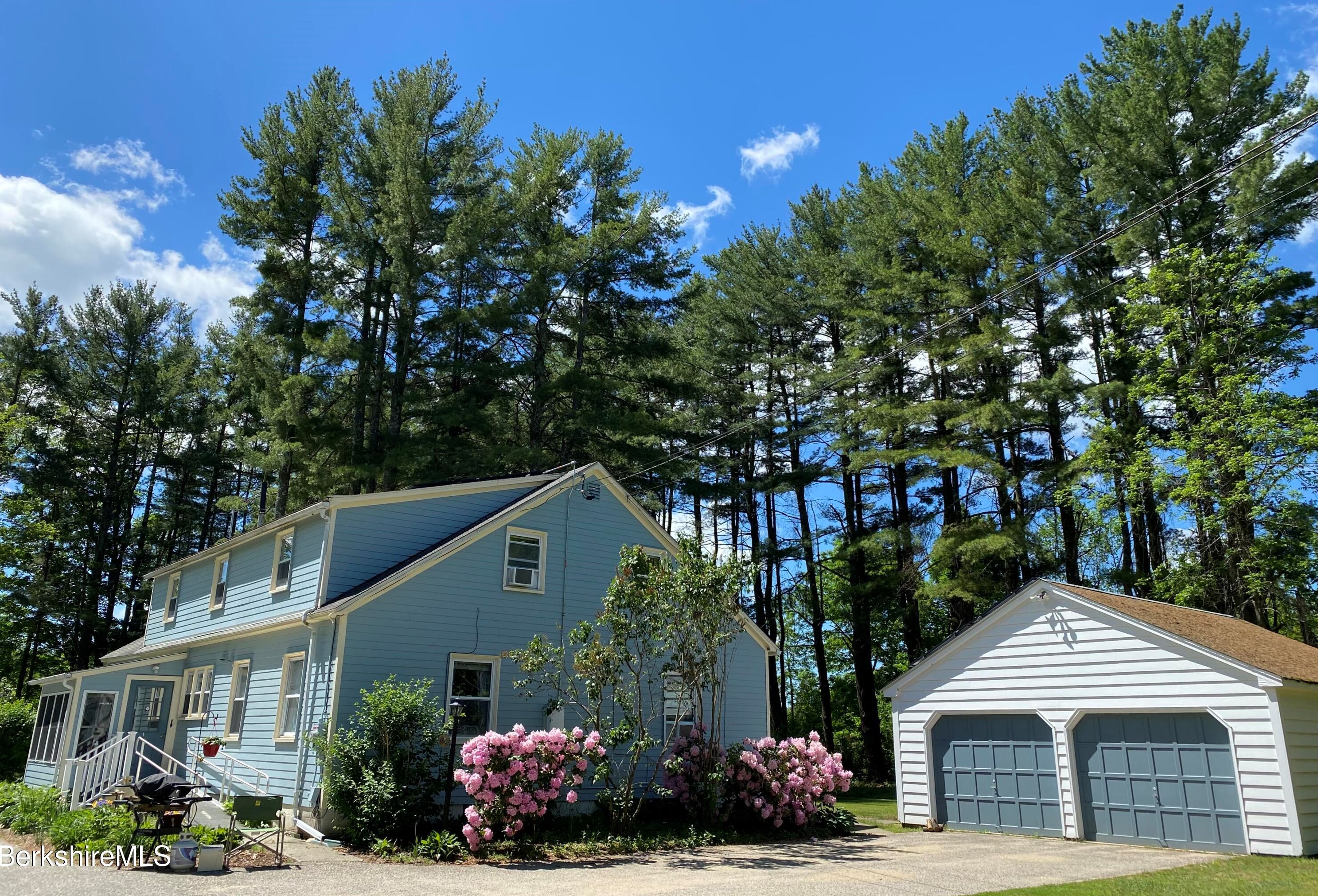 45 Root Ln, Sheffield, MA 01257