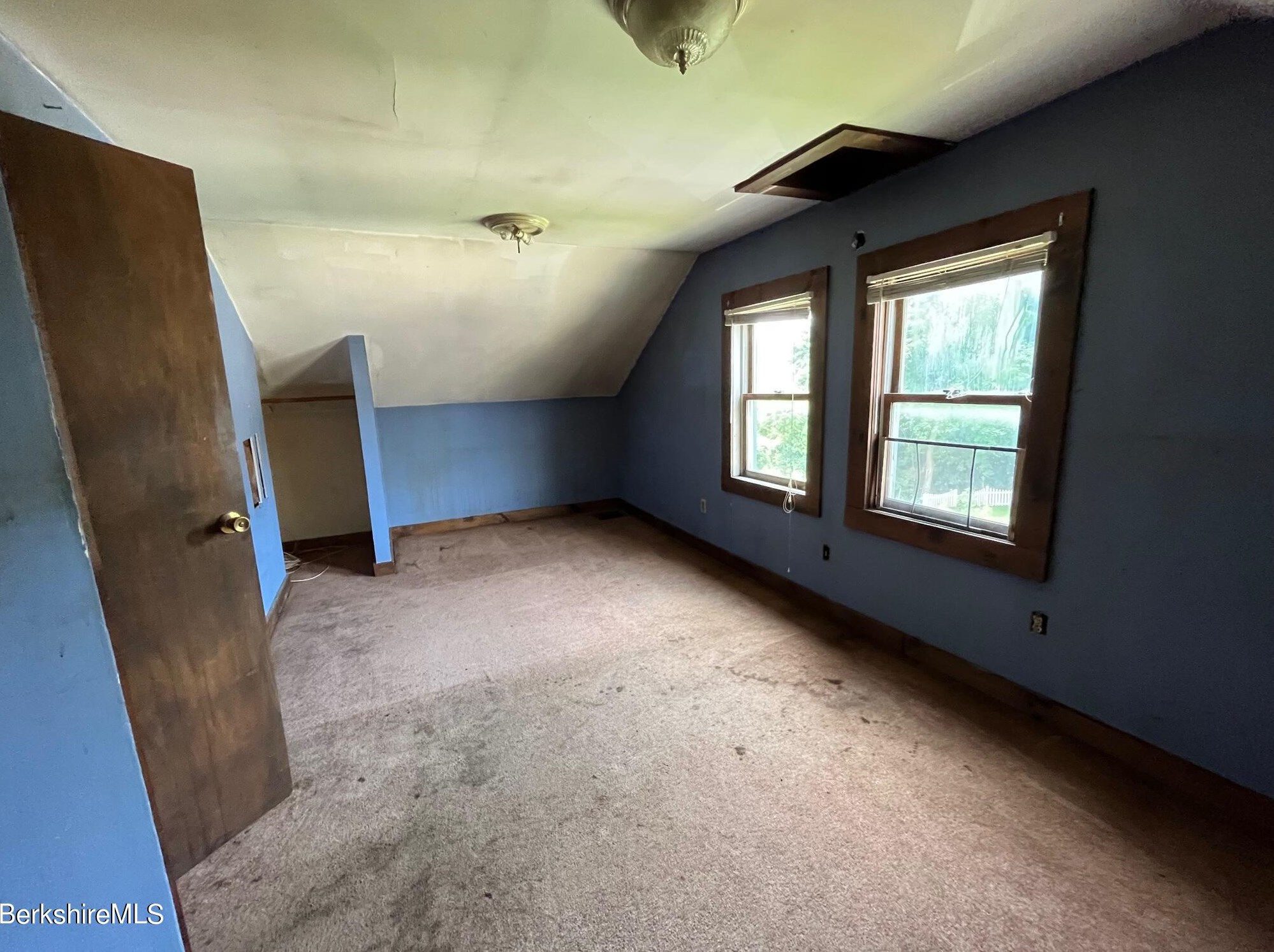 21 Ray St, Clarksburg MA 01247 exterior