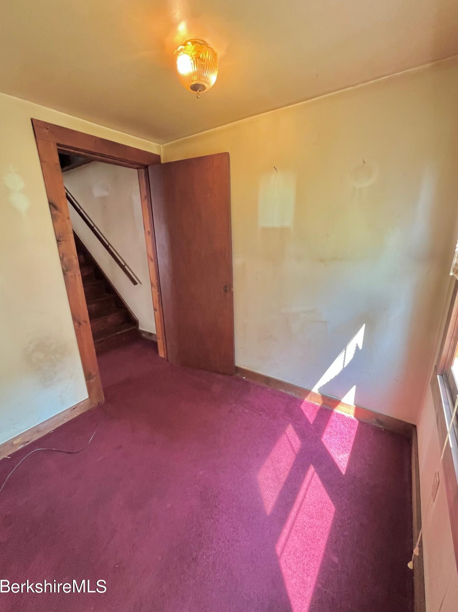 21 Ray St, Clarksburg MA 01247 exterior