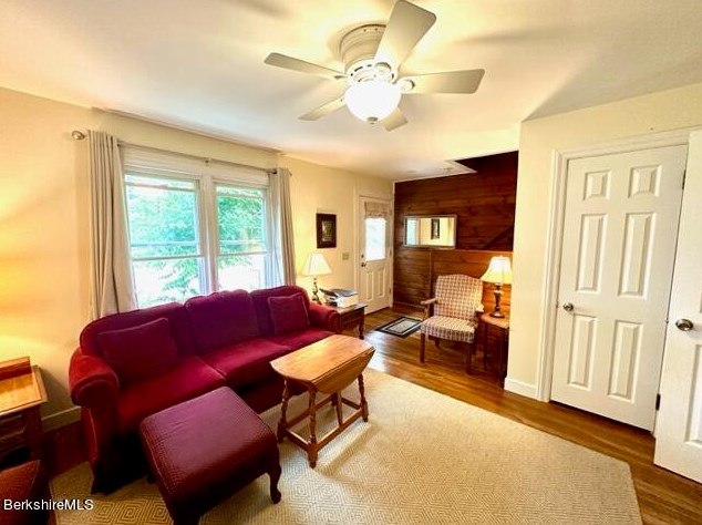 28 Holbrook St, Clarksburg MA 01247-4210 exterior