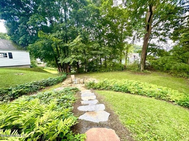 28 Holbrook St, Clarksburg MA 01247-4210 exterior