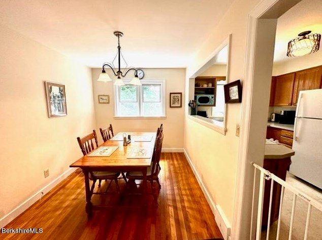 28 Holbrook St, Clarksburg MA 01247-4210 exterior