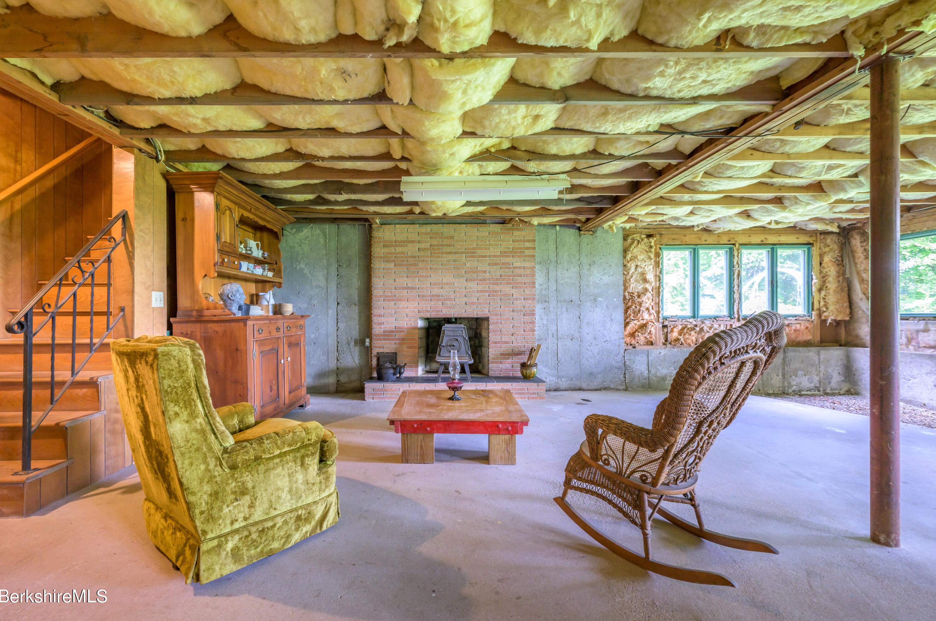 33 Birch Hl Rd, Alford MA 01266-9301 exterior