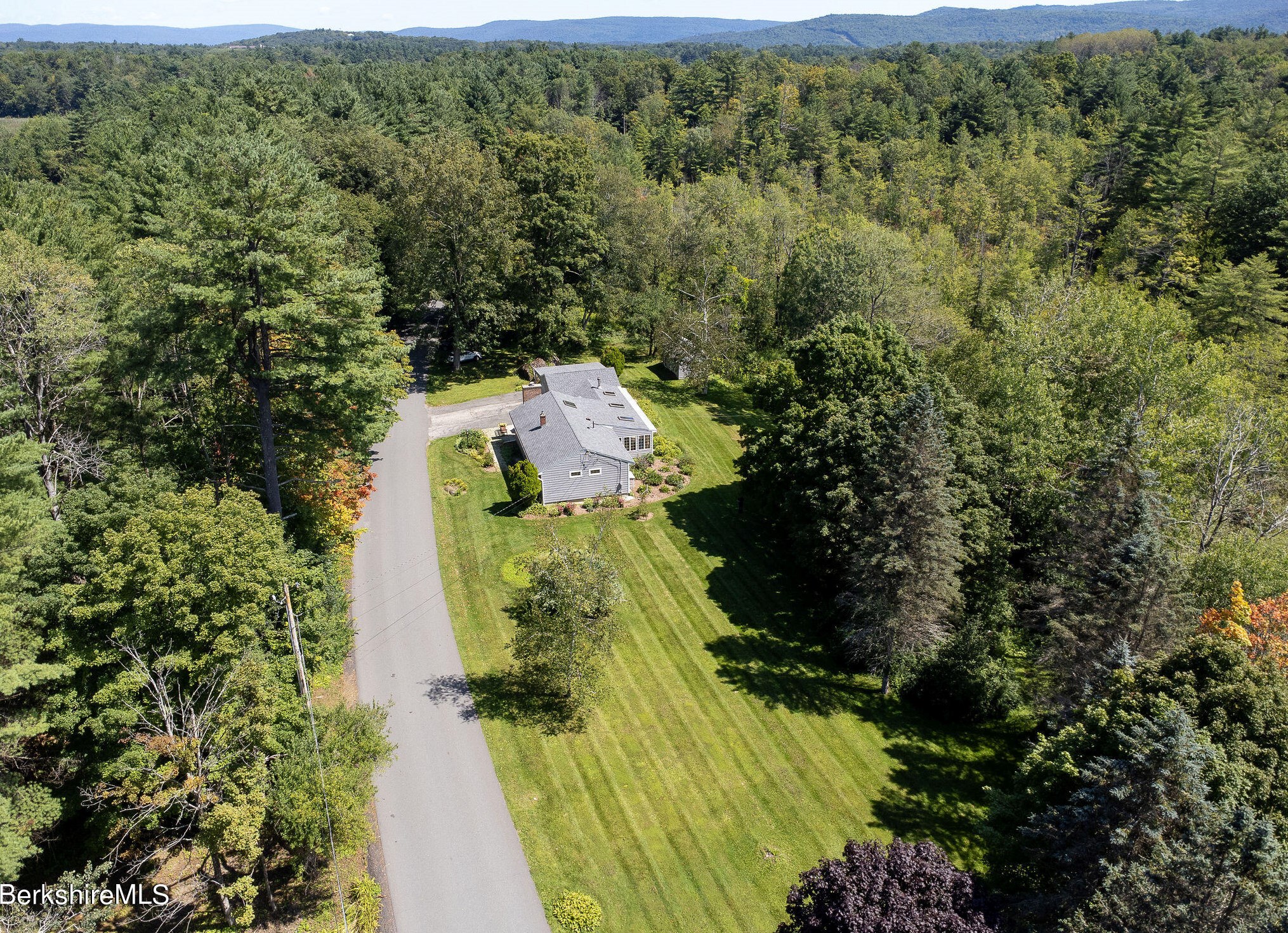 143 W Mountain Rd, Lenox, MA 01240