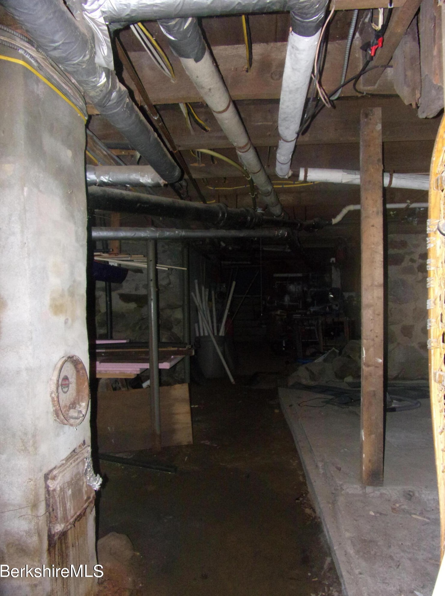 66 Hathaway St, Clarksburg MA 01247-2343 exterior