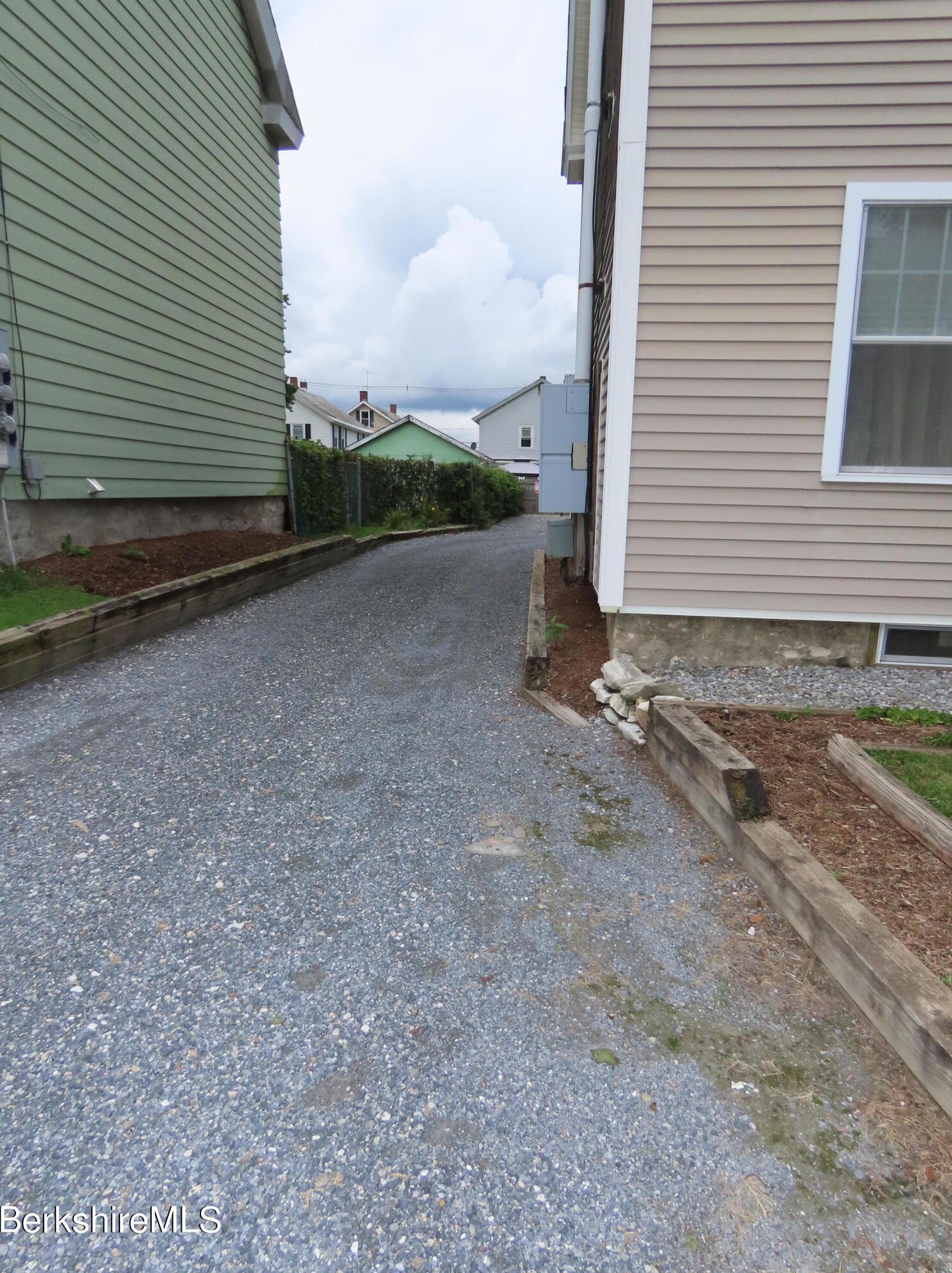 35 Taft St, Clarksburg MA 01247-3153 exterior