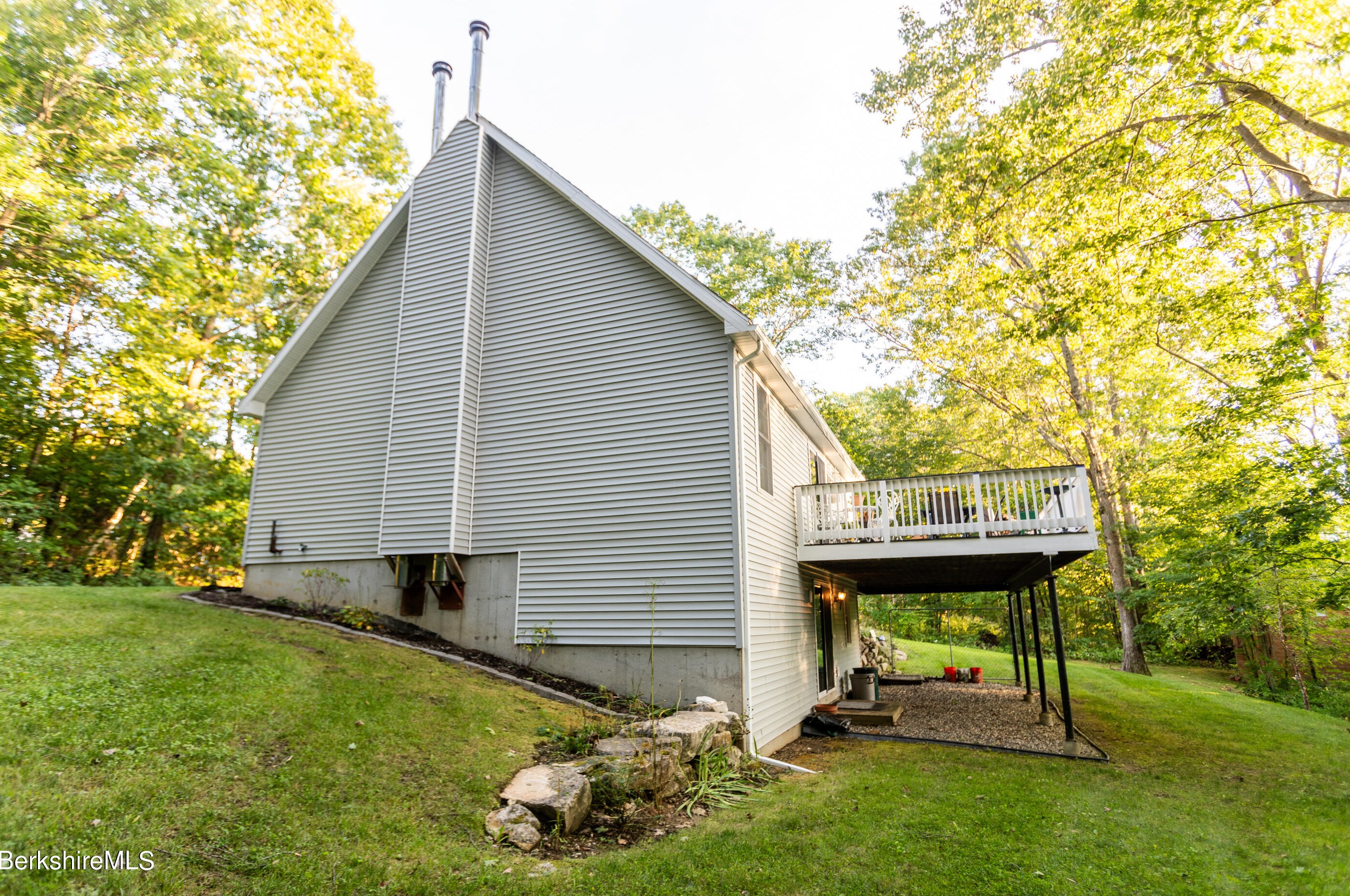 155 Scammell Ave, Pittsfield MA  01201-3435 exterior