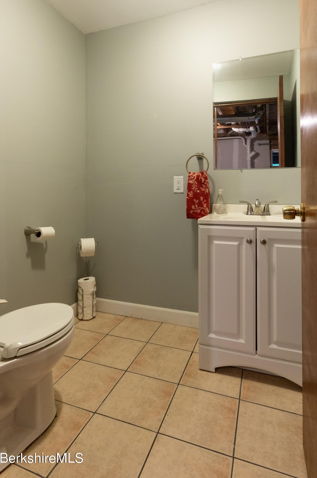 155 Scammell Ave, Pittsfield MA  01201-3435 exterior