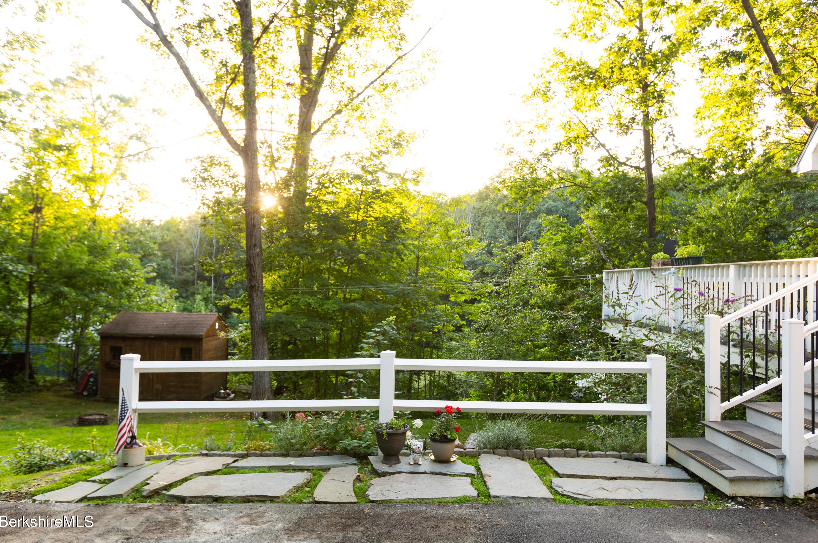 155 Scammell Ave, Pittsfield MA  01201-3435 exterior