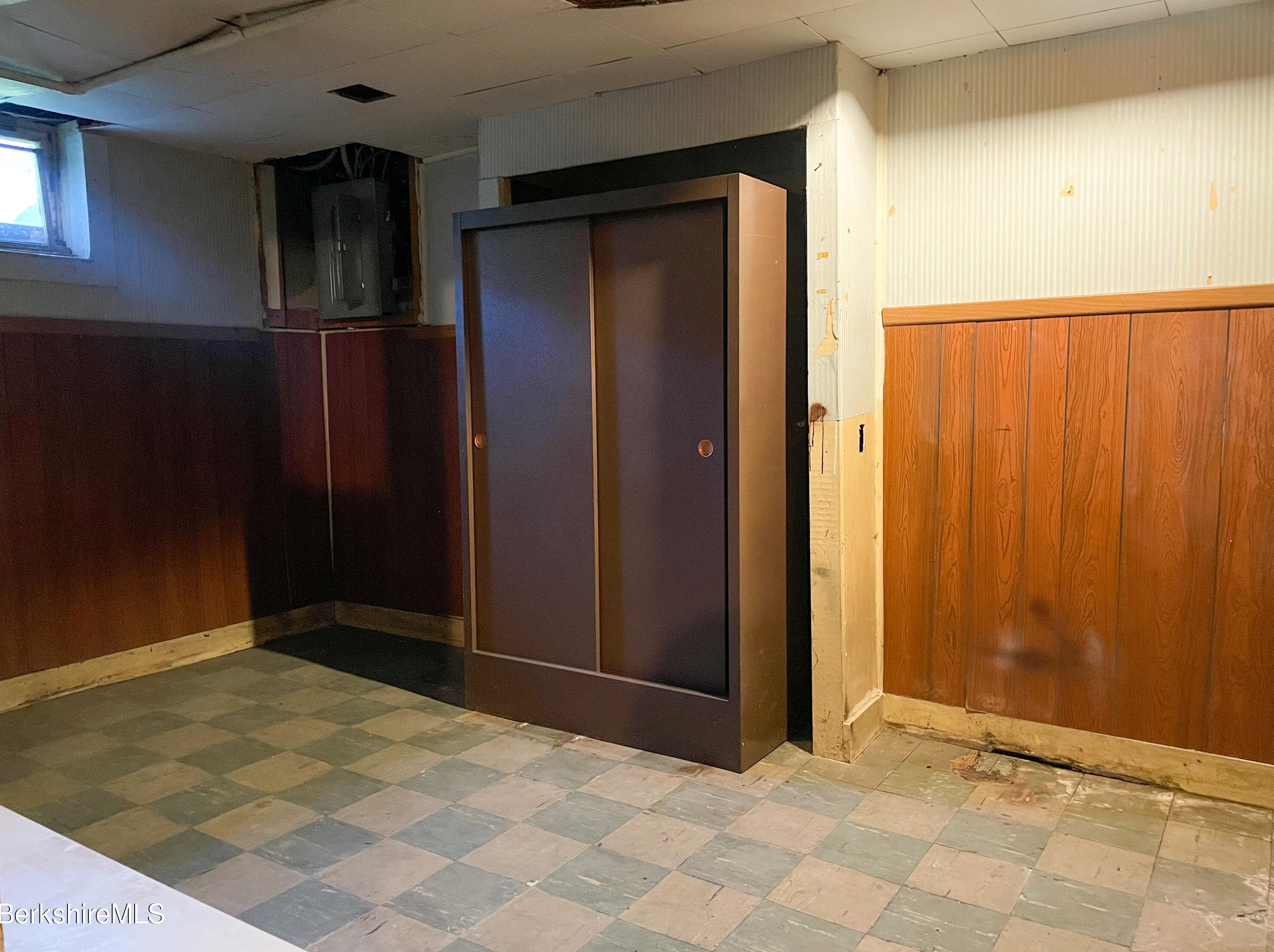 316 Connecticut Ave, Pittsfield MA 01201-3607 exterior