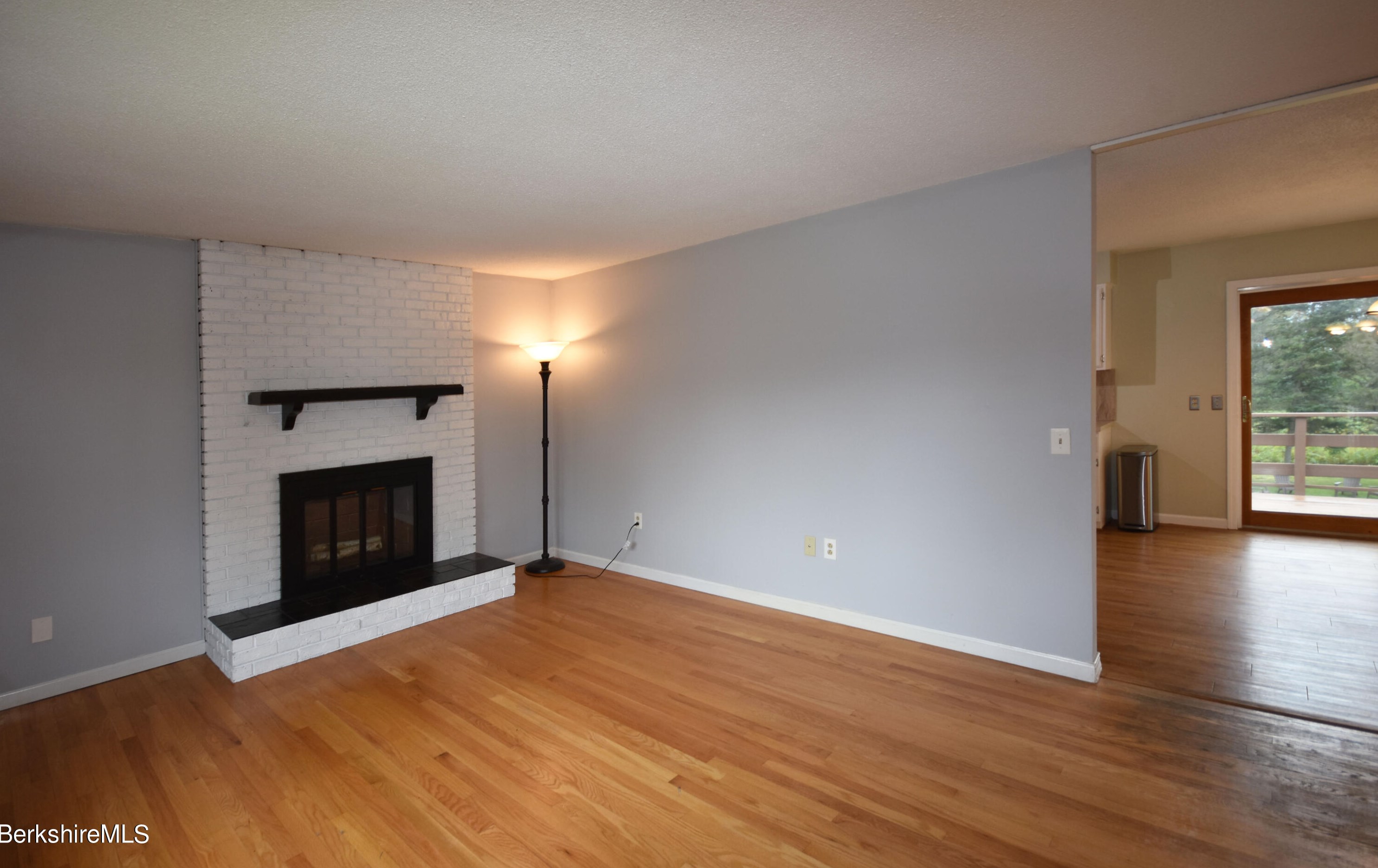 12 Winesap Rd, Pittsfield MA 01201-3835 exterior