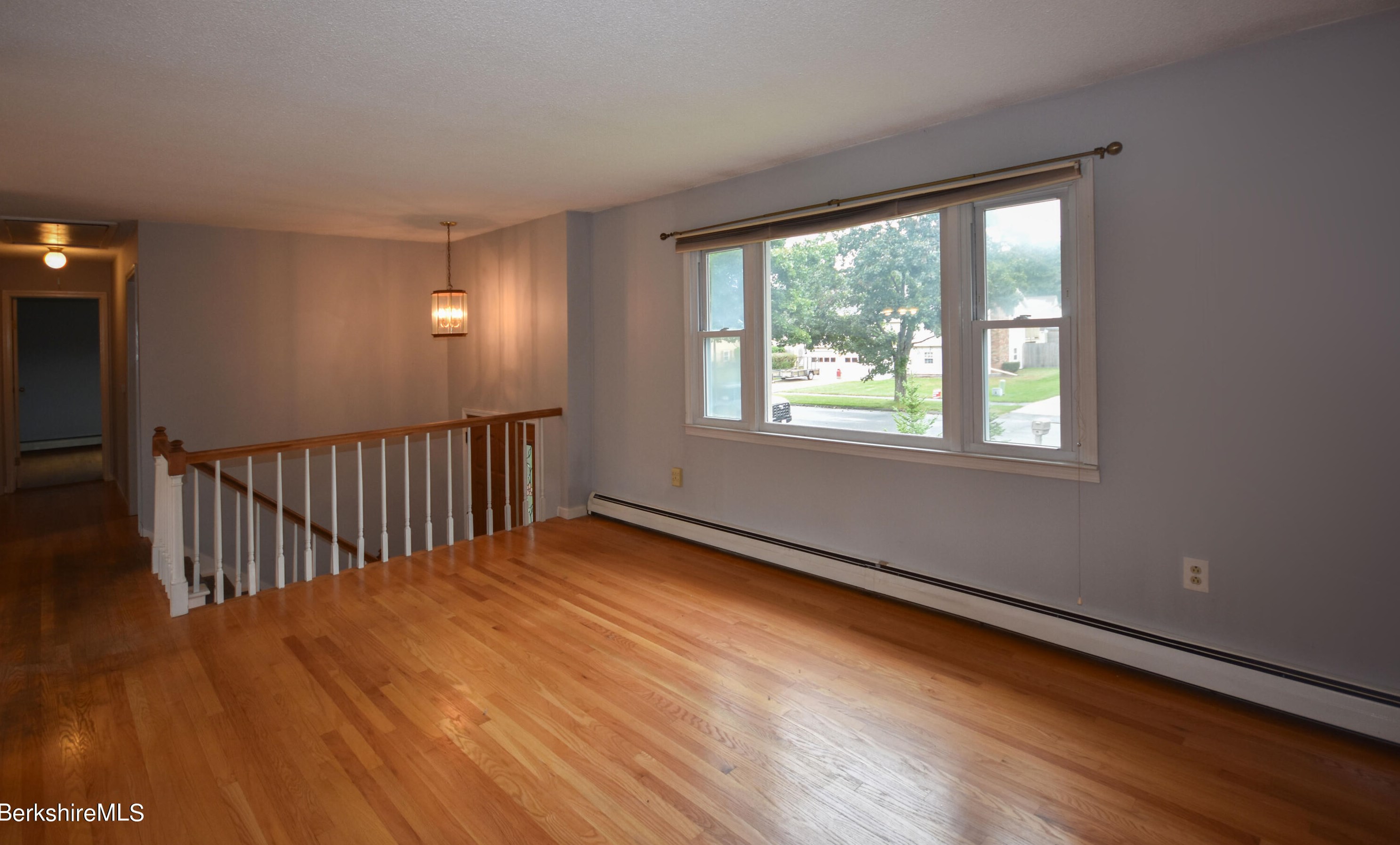 12 Winesap Rd, Pittsfield MA 01201-3835 exterior