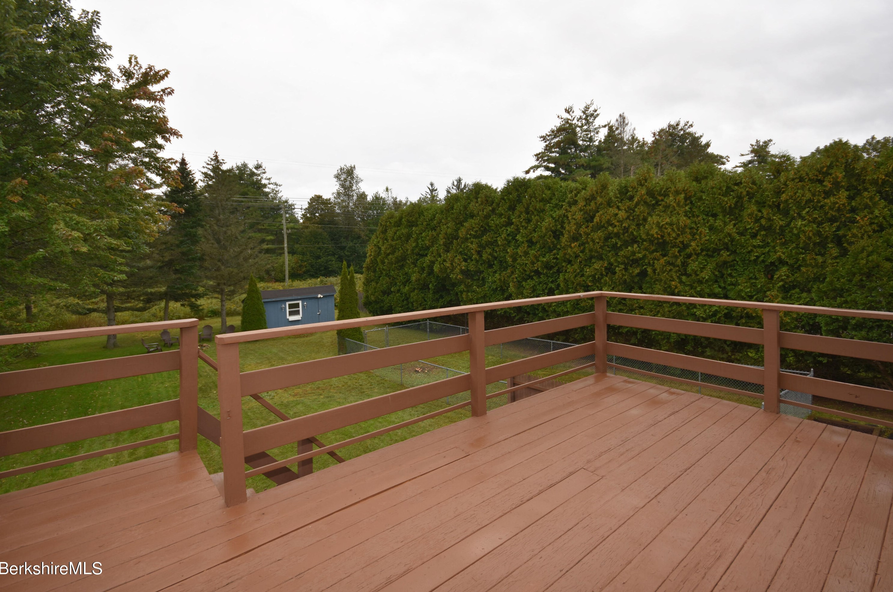 12 Winesap Rd, Pittsfield MA 01201-3835 exterior