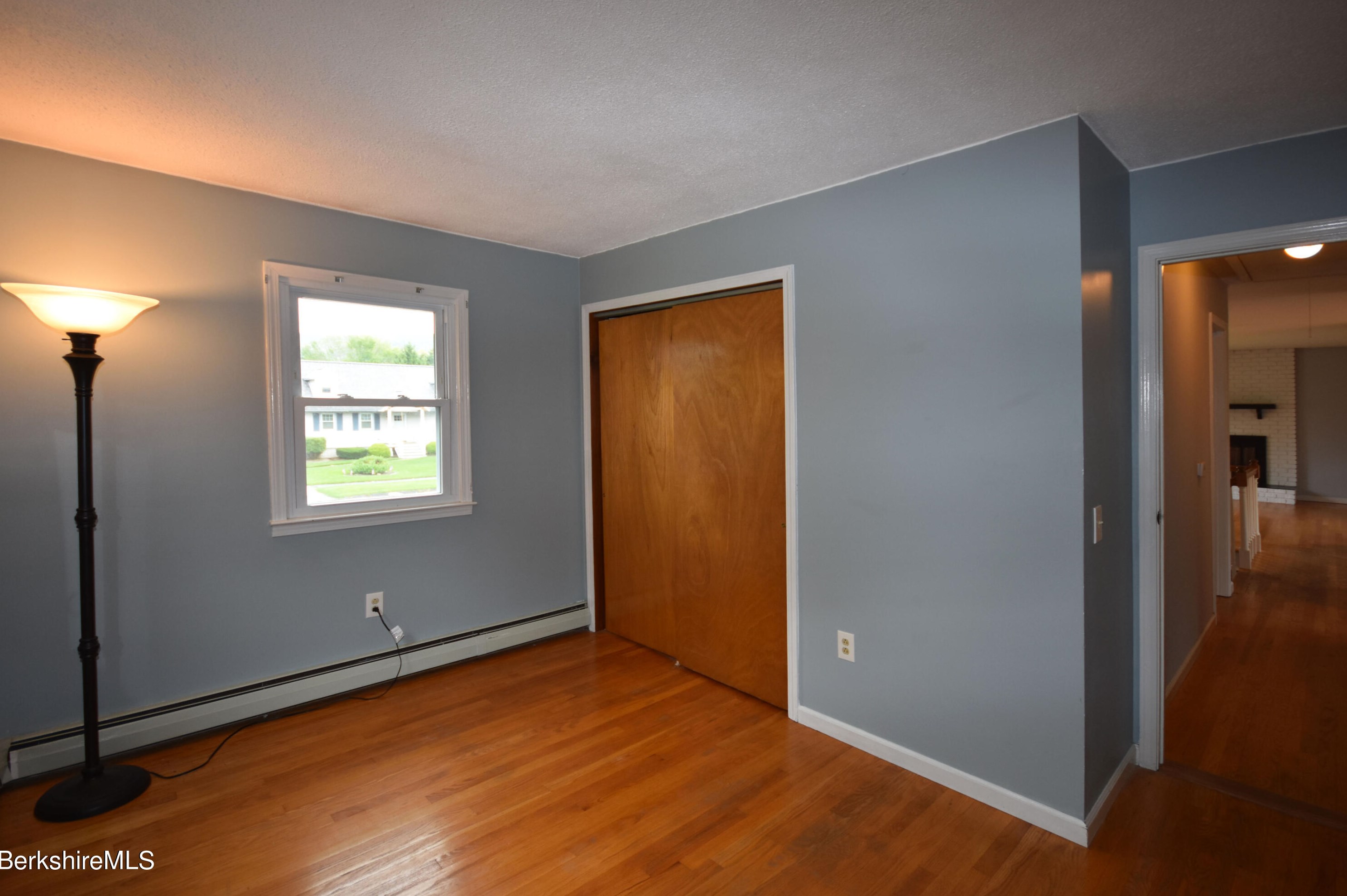 12 Winesap Rd, Pittsfield MA 01201-3835 exterior