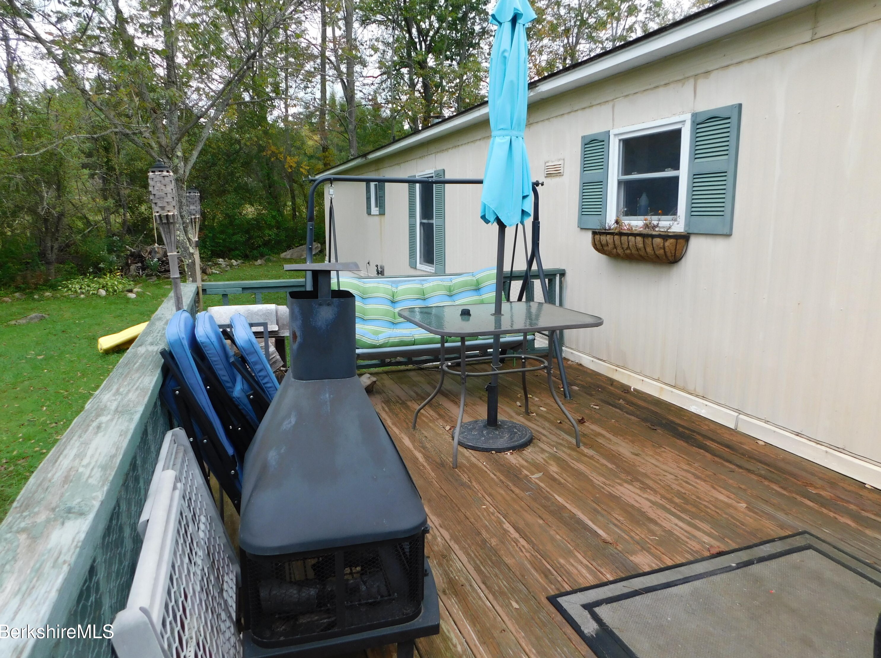 5 Alice Dr, Peru, MA 01235 exterior
