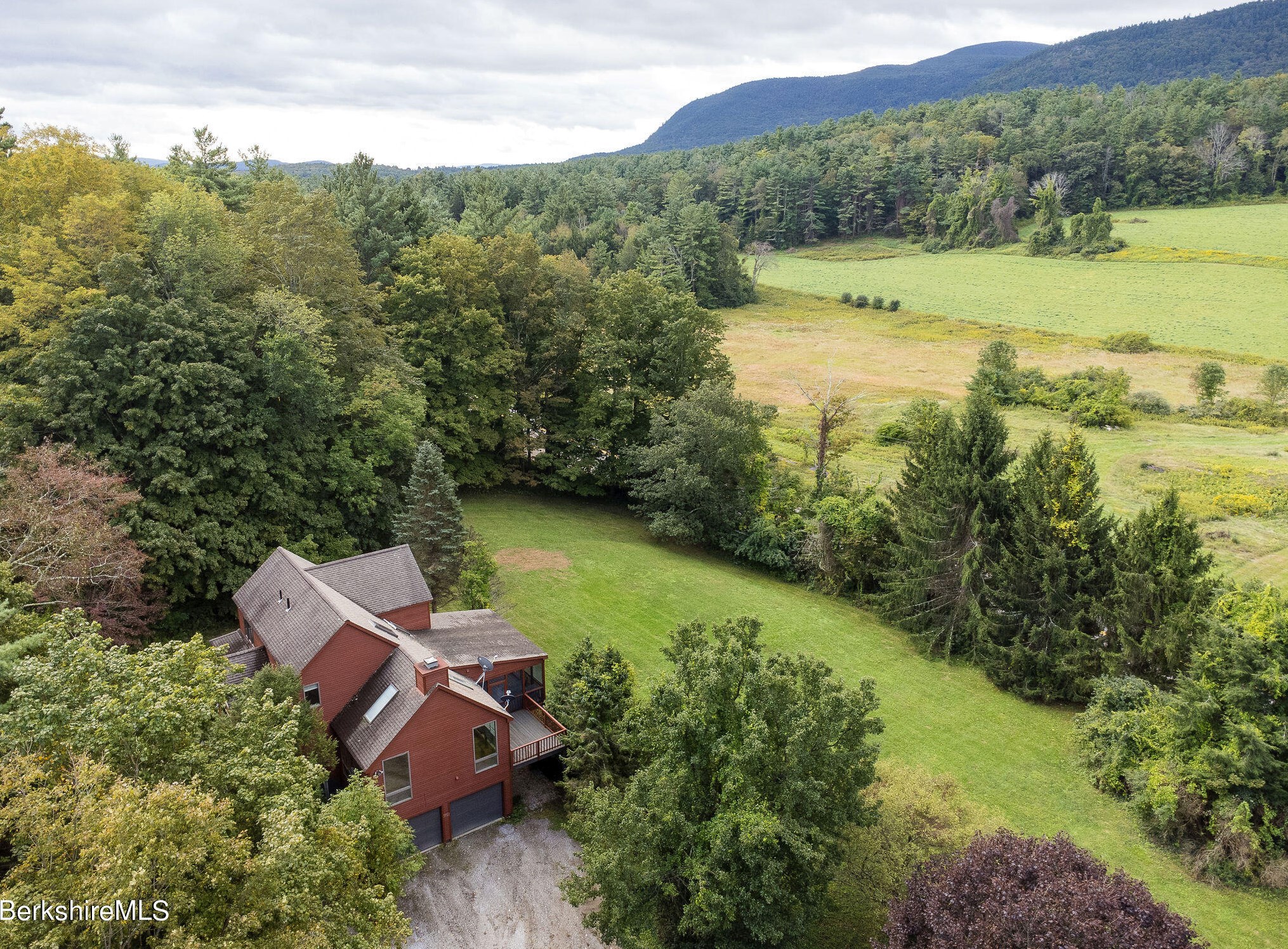 93 Undermountain Rd, Mount Washington, MA 01258