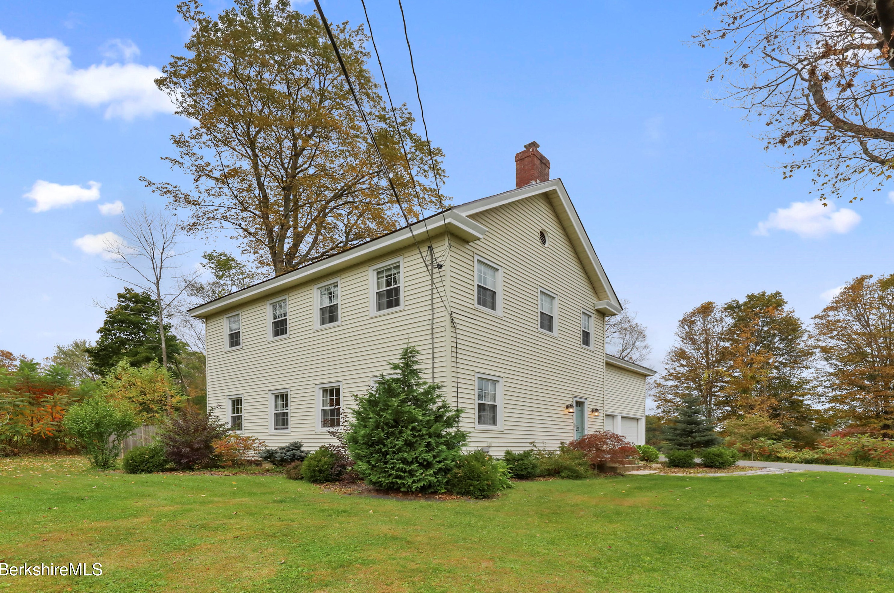 221 New Lenox Rd, Lenox, MA 01240