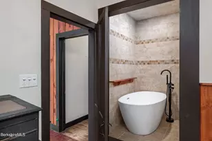 196 South St, Williamstown, MA 01267 - Photo 28