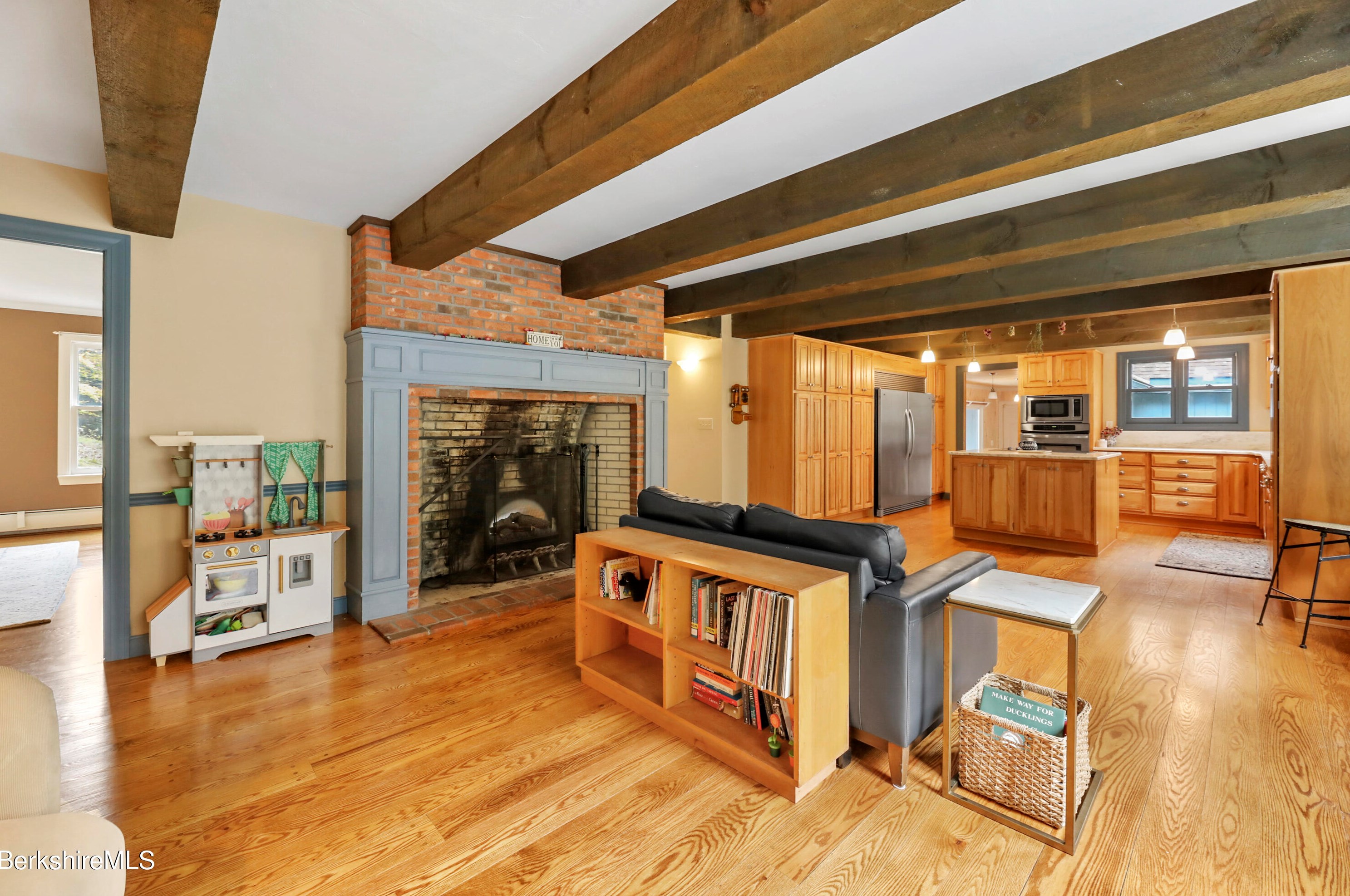 298 Old Dalton Rd, Peru MA  01235-9304 exterior