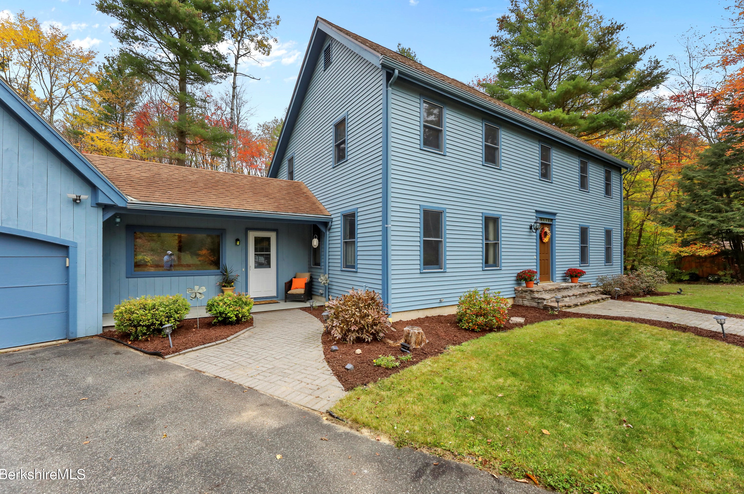 298 Old Dalton Rd, Peru MA  01235-9304 exterior