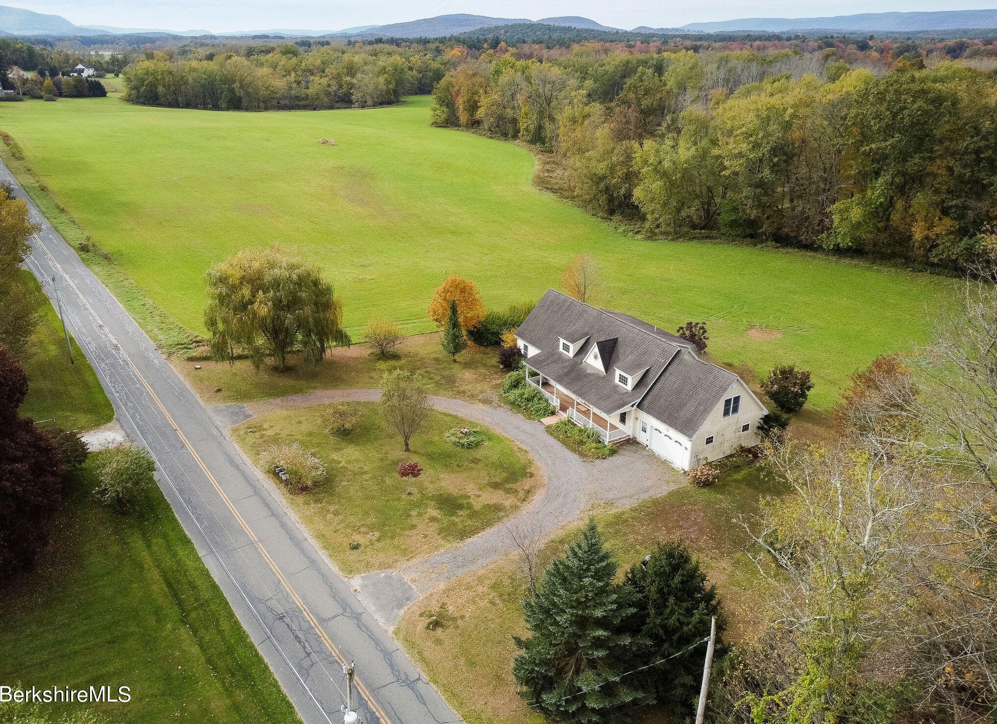 524 Hewins St, Sheffield, MA 01257