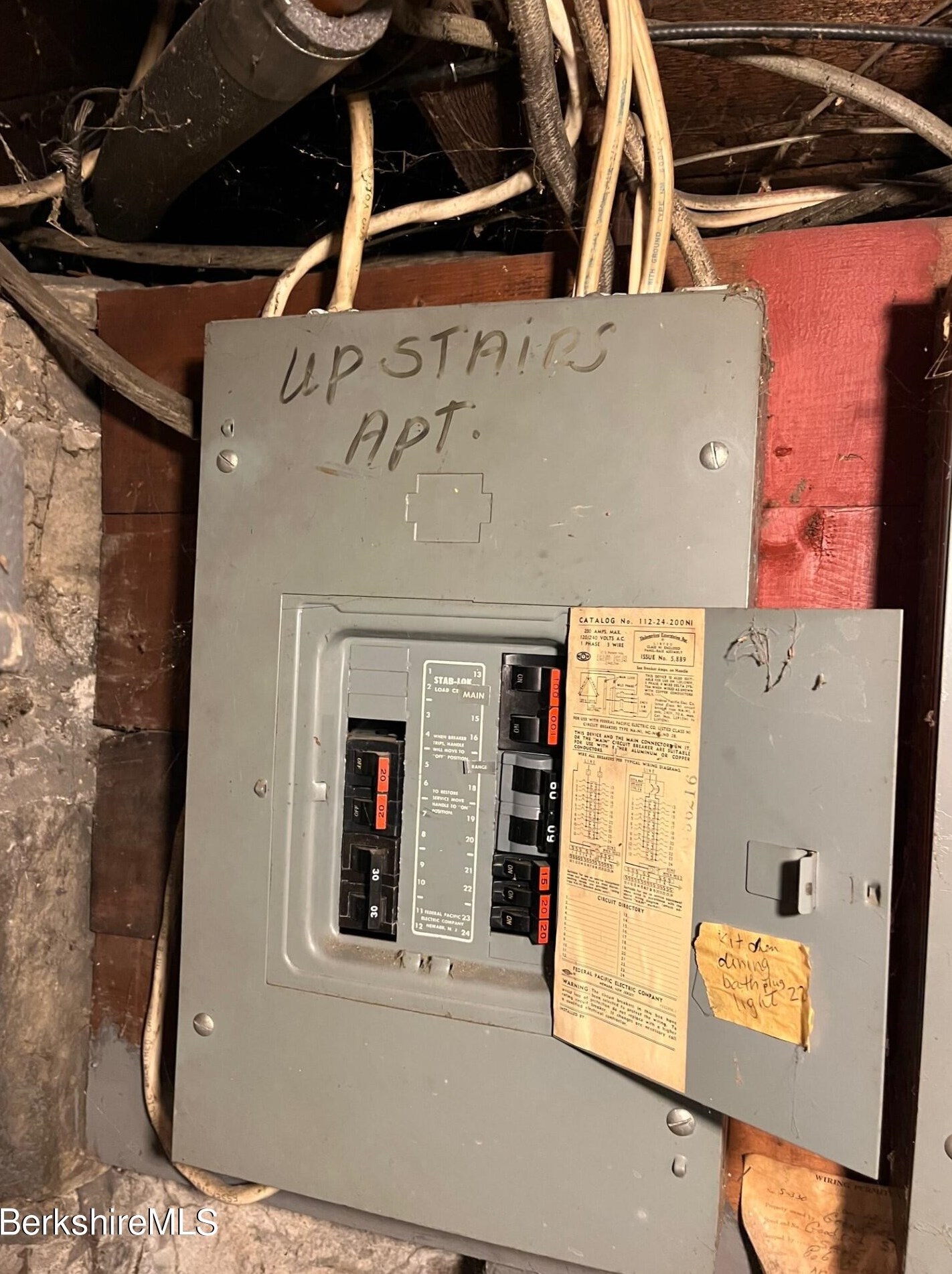 11 Goodrich St, Clarksburg MA 01247-3327 exterior