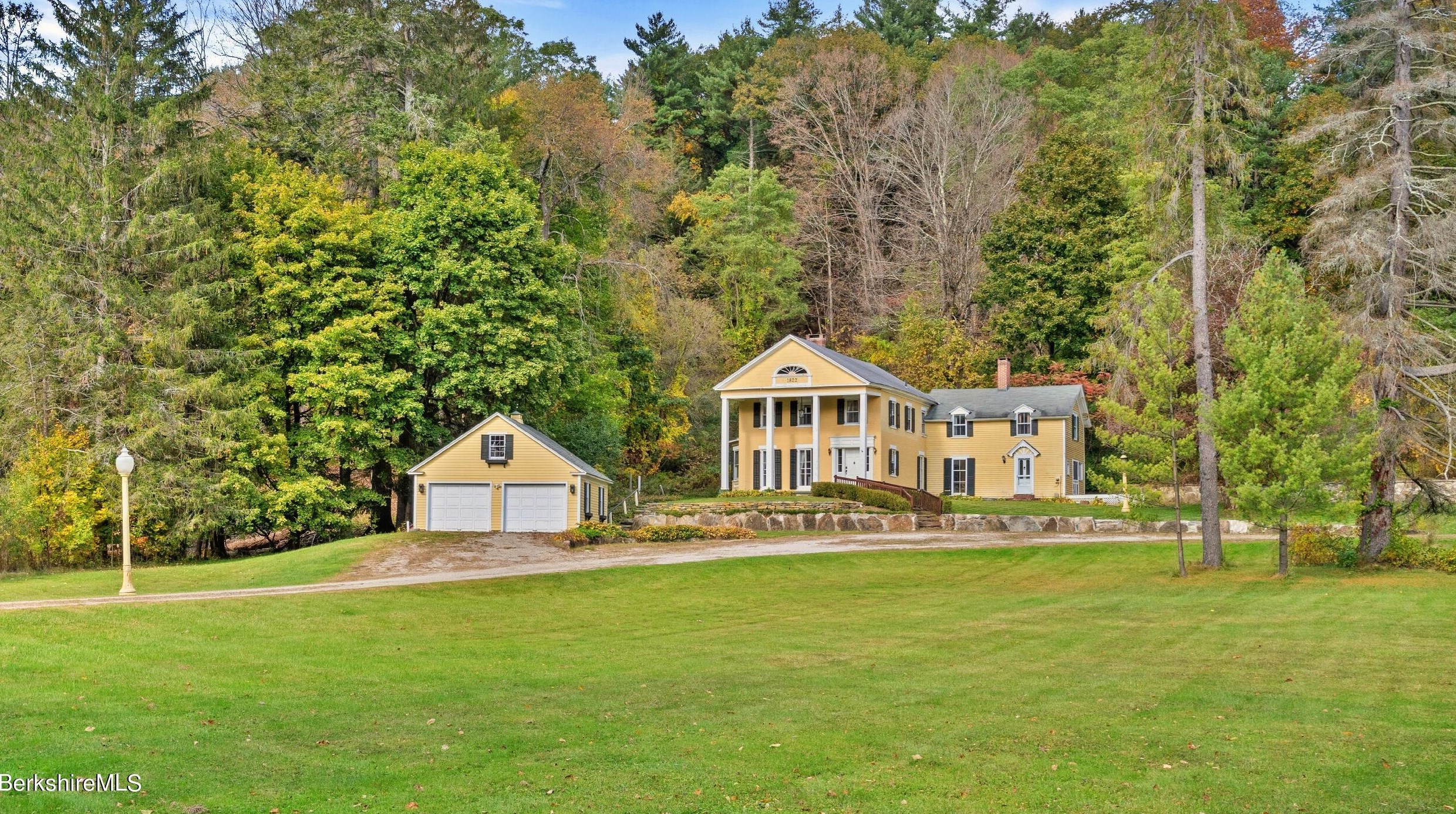 1530 Pleasant St, Lee, MA 01238